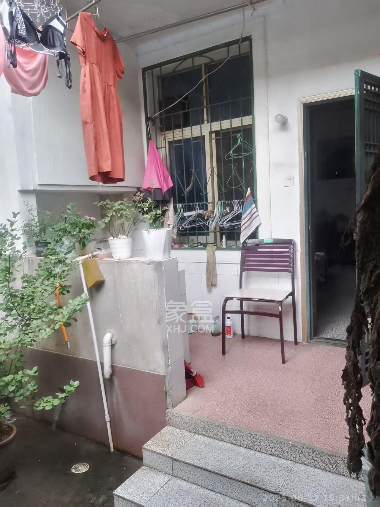 东瓜山二村  3室1厅1卫    3000.0元/月室内图