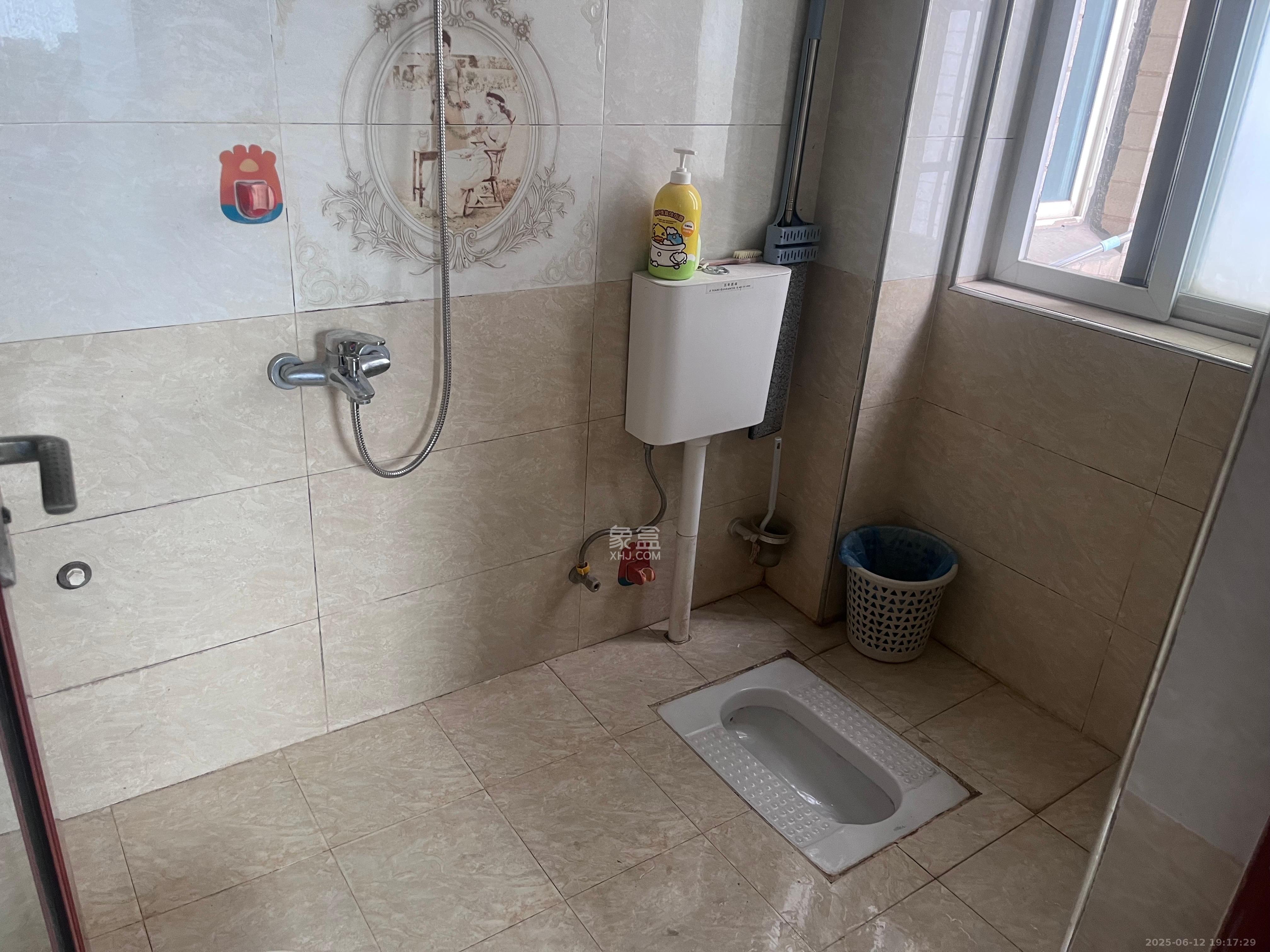 好家园 5室2厅2卫 2500.0元/月 好家园 5室2厅2卫 2500.0元/月室内图