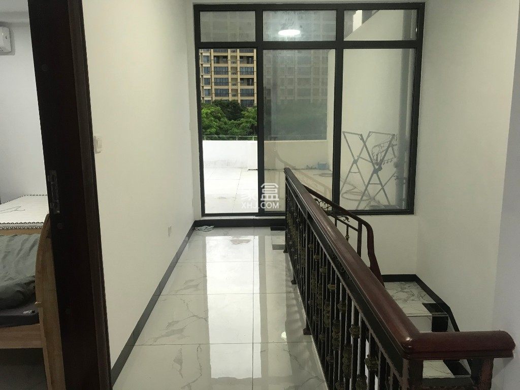 鲁能海蓝椰风 9室2厅6卫 15000.0元/月 鲁能海蓝椰风 9室2厅6卫 15000.0元/月室内图