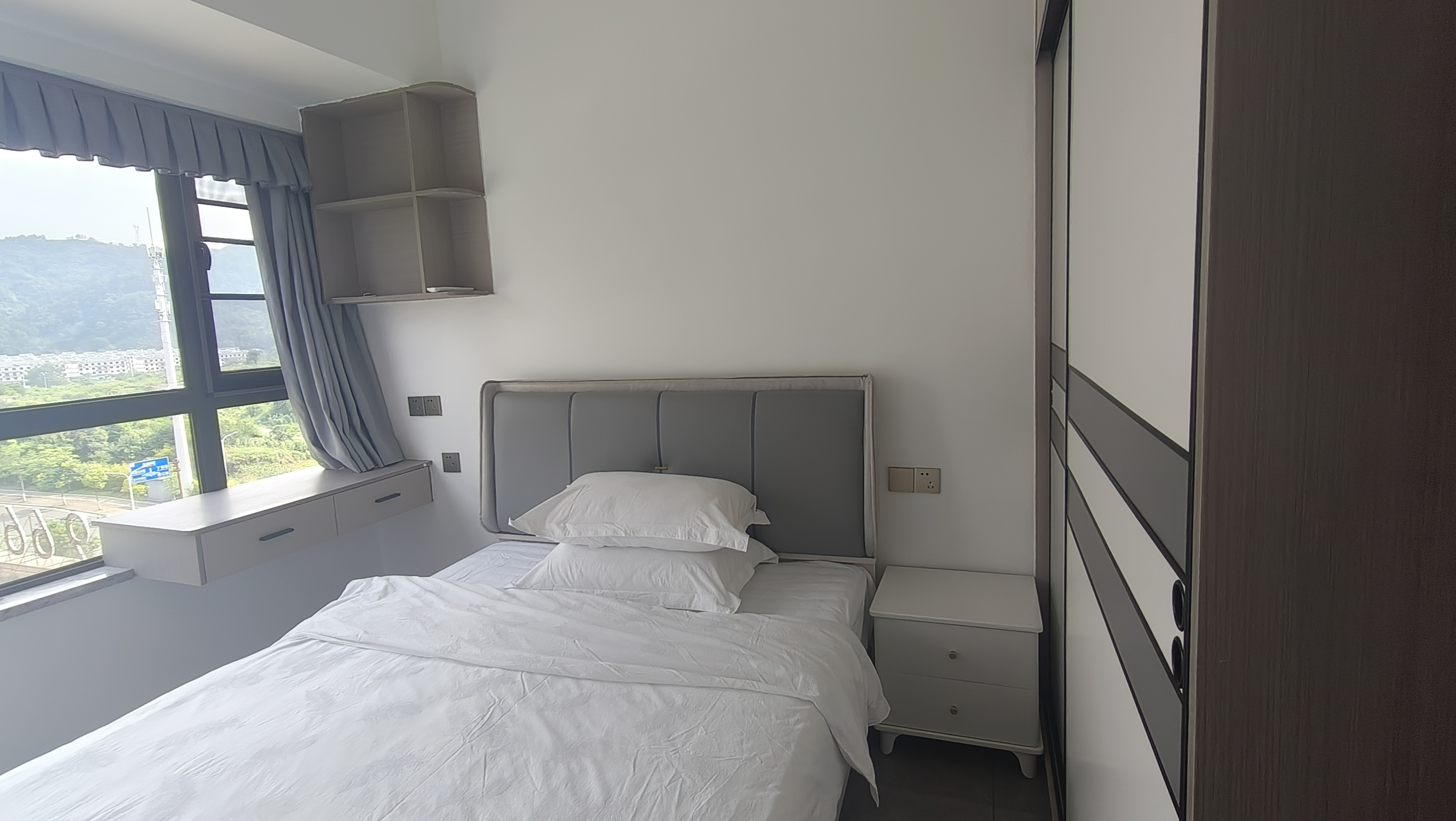 宁邦广场 3室2厅2卫 2000.0元/月 宁邦广场 3室2厅2卫 2000.0元/月室内图