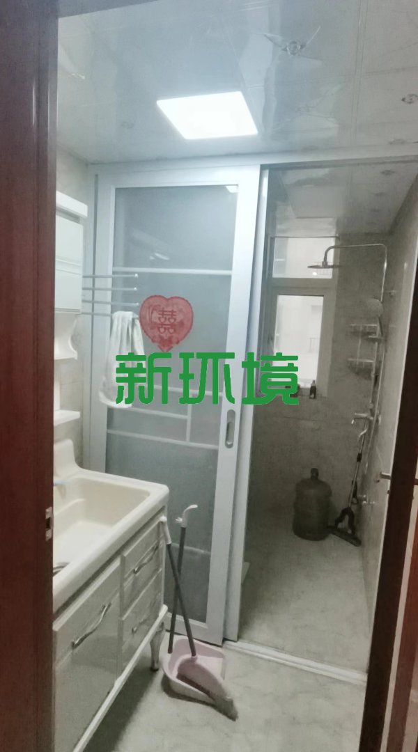 中天鹭鸶湾一期 3室2厅1卫 2000.0元/月 中天鹭鸶湾一期 3室2厅1卫 2000.0元/月室内图