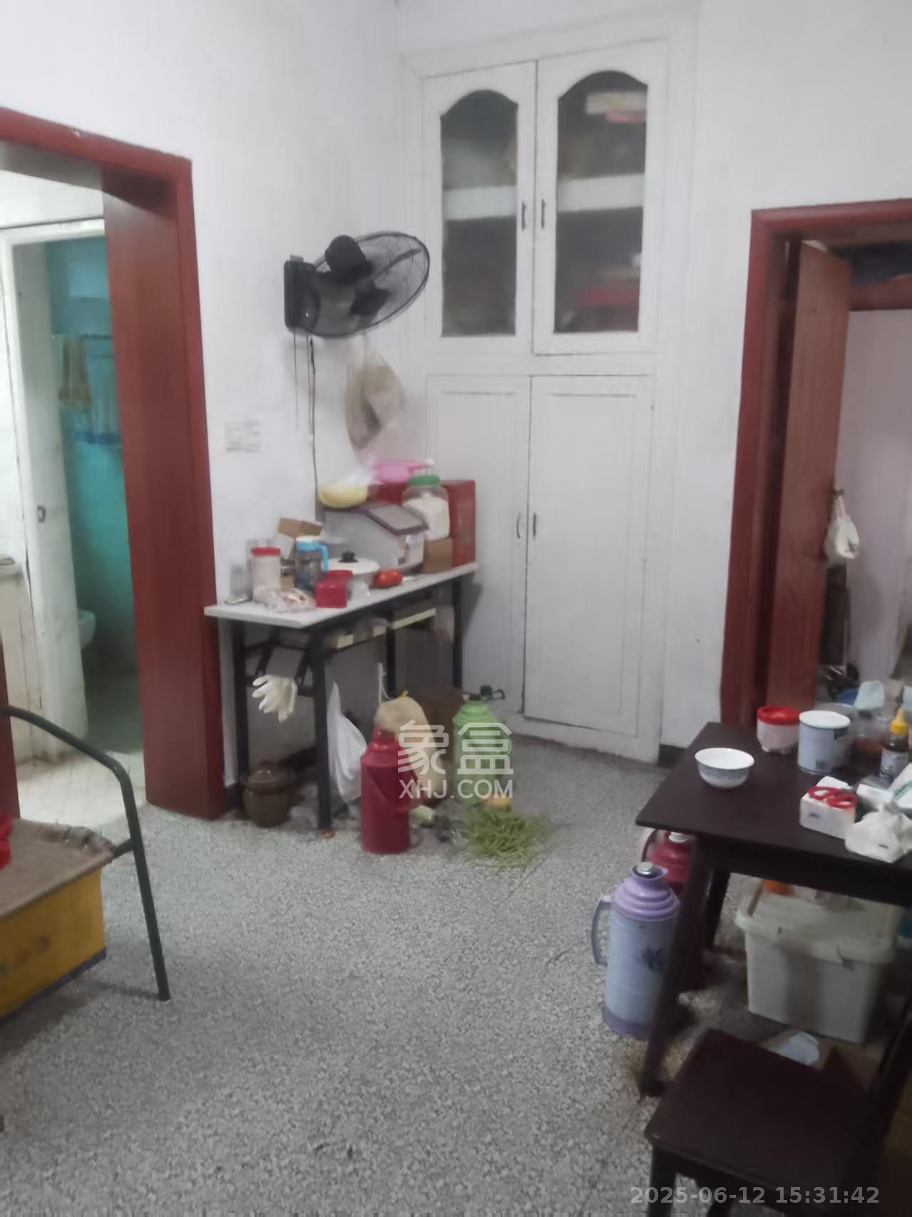 东瓜山二村 3室1厅1卫 3000.0元/月 东瓜山二村 3室1厅1卫 3000.0元/月室内图