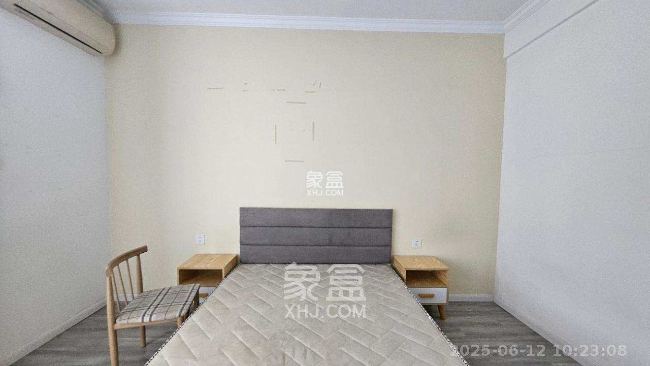 庄园心伽泊 1室2厅1卫 2600.0元/月 庄园心伽泊 1室2厅1卫 2600.0元/月室内图