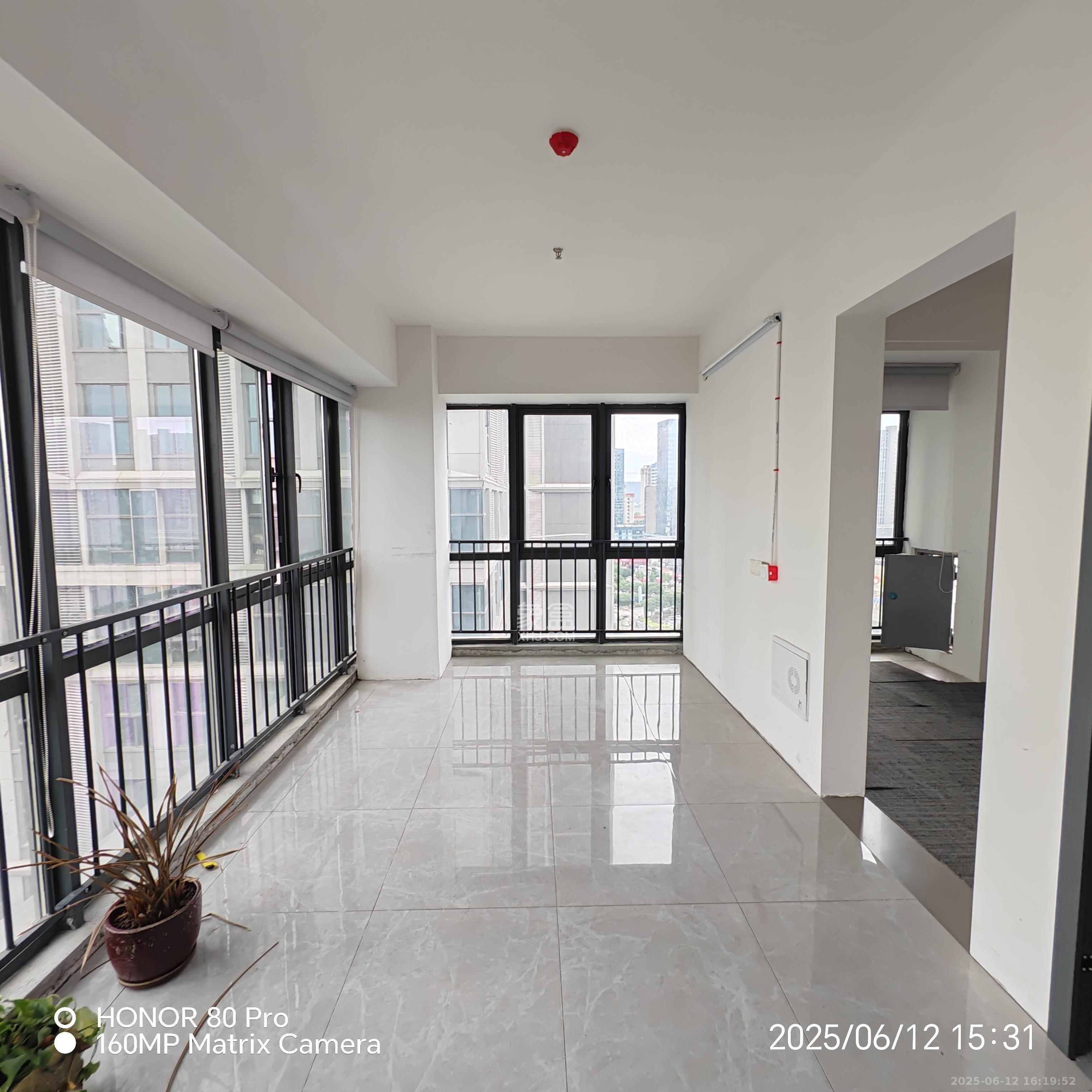 梅溪悦章  2室1厅1卫    1800.0元/月 梅溪悦章  2室1厅1卫    1800.0元/月室内图