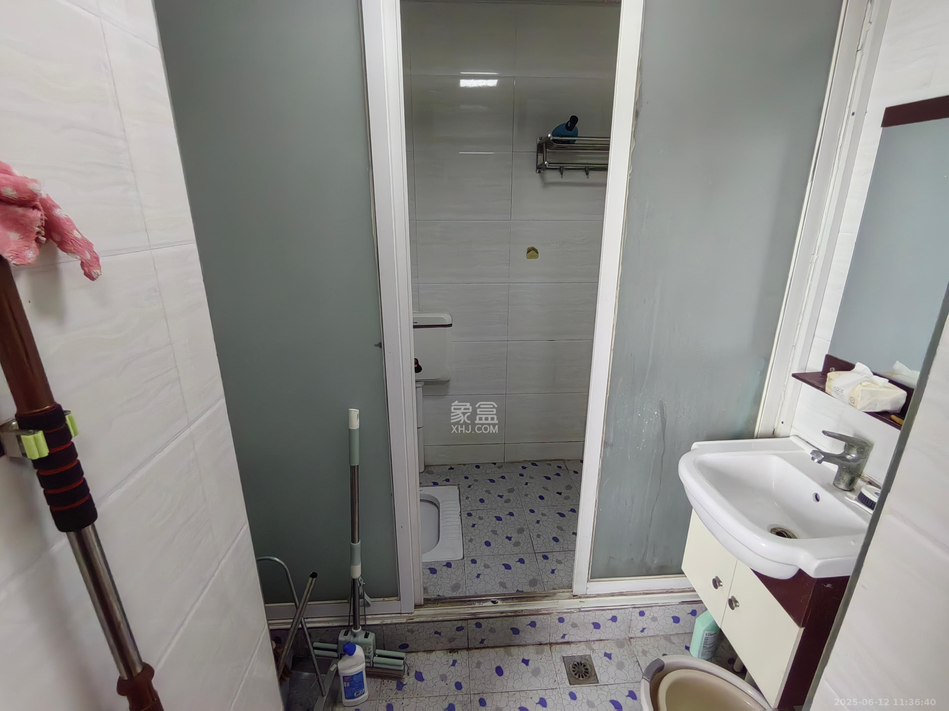 万象凯旋湾 1室1厅1卫 1300.0元/月 万象凯旋湾 1室1厅1卫 1300.0元/月室内图