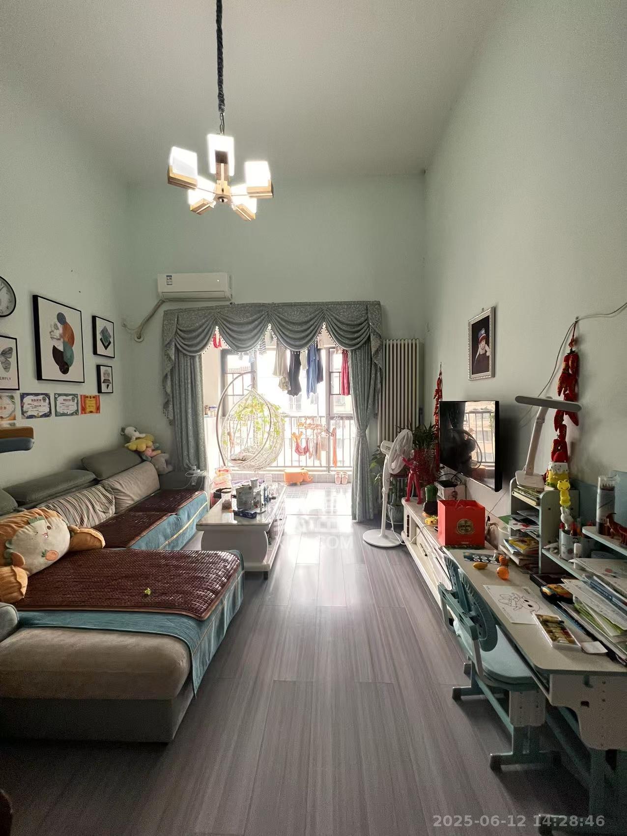 怡海星城 2室2厅1卫 1800.0元/月 怡海星城 2室2厅1卫 1800.0元/月室内图