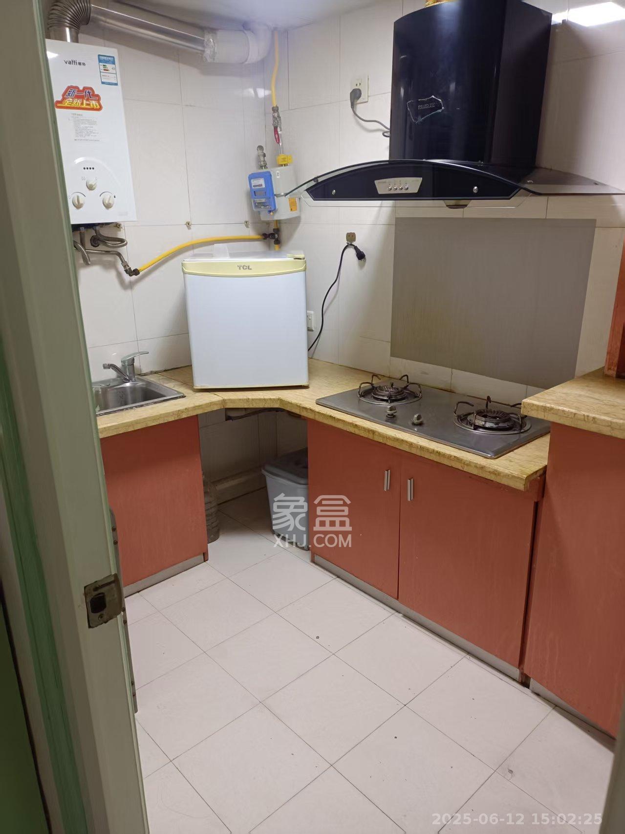 雍景园  1室1厅1卫   1800.00元/月室内图