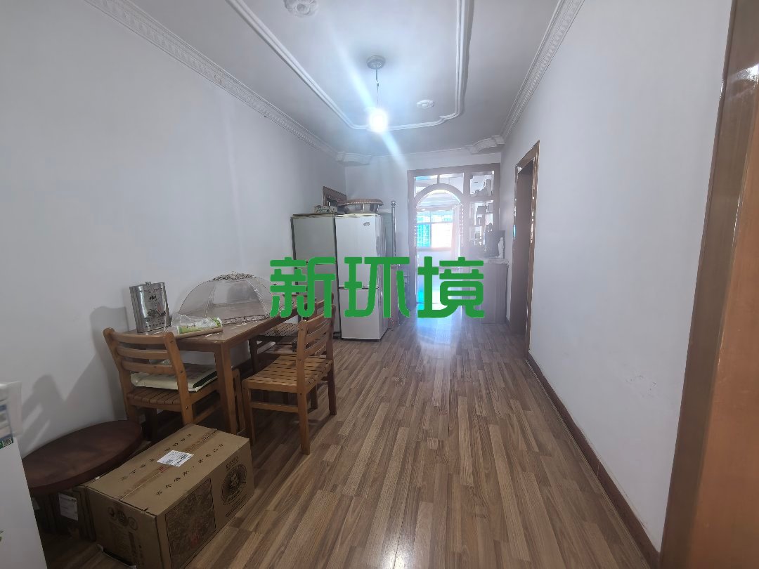 宝塔岗新村小区  3室2厅1卫   52.80万