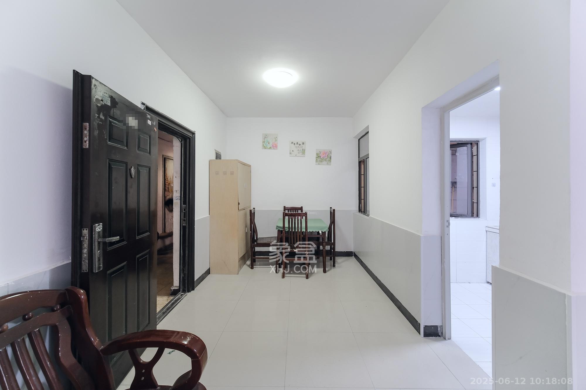 好望谷 1室2厅1卫 50.0万 好望谷 1室2厅1卫 50.0万客厅