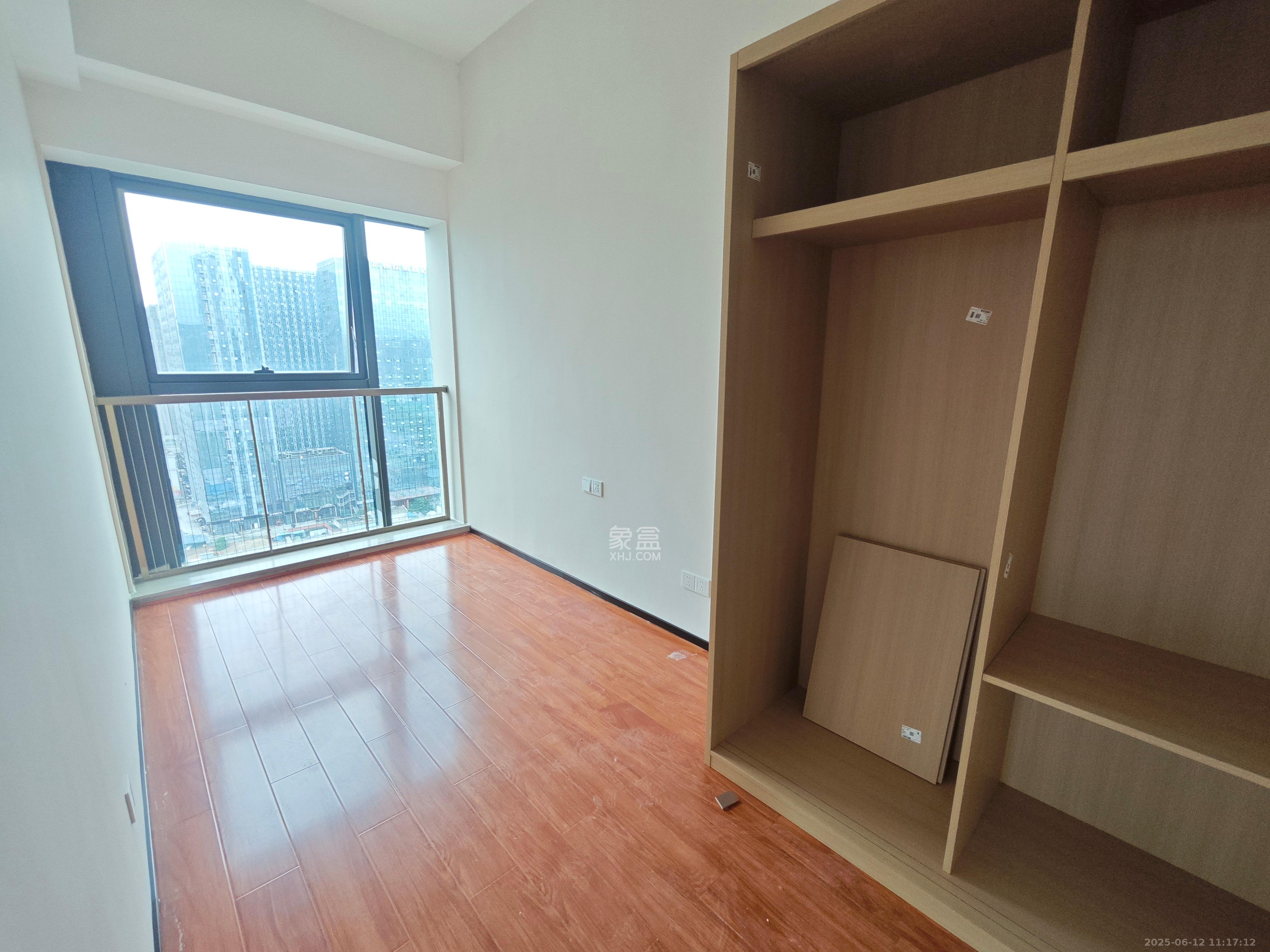 恒大珺悦府  3室2厅1卫   3200.00元/月室内图