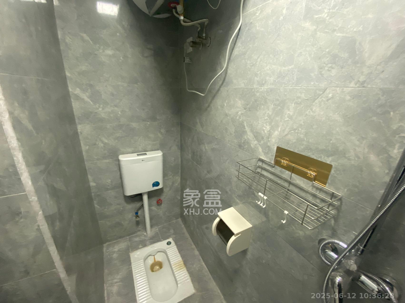 长沙高铁吾悦广场  1室1厅1卫   1300.00元/月室内图