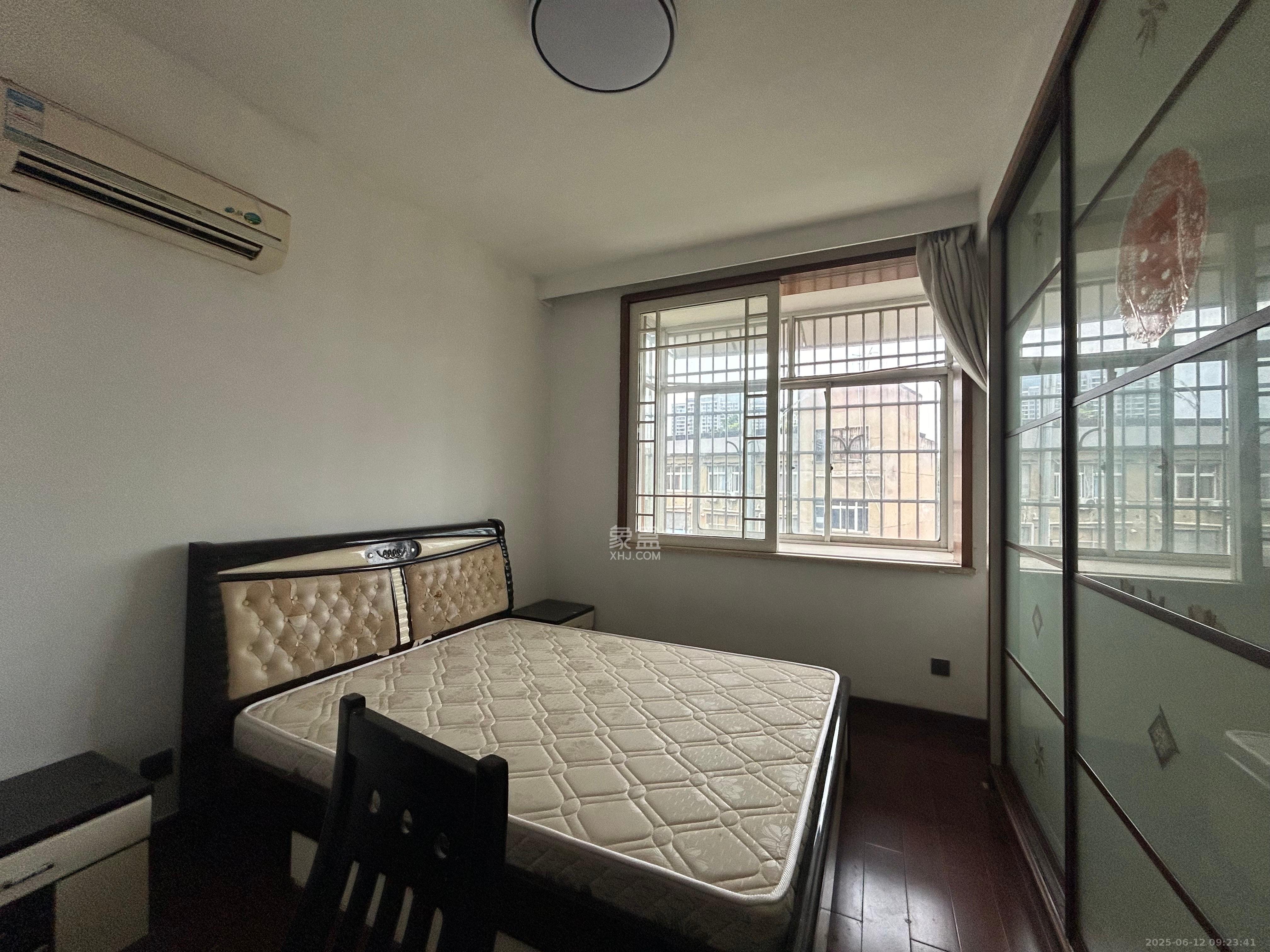 科教新村小区（芙蓉区）  3室2厅1卫   2500.00元/月室内图
