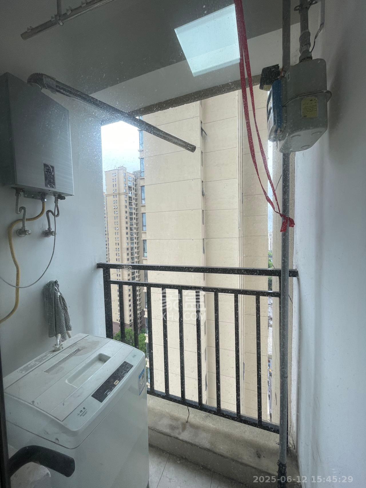 中建信和城  1室0厅0卫   2200.00元/月