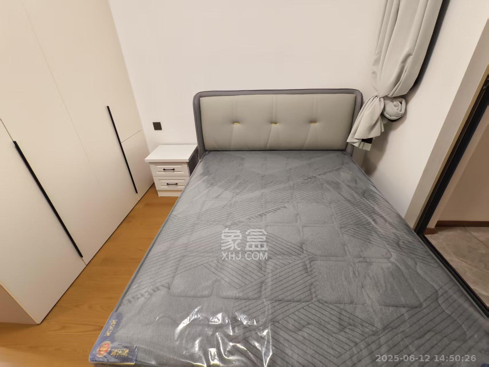 旭辉雨花郡  1室0厅0卫   3900.00元/月室内图