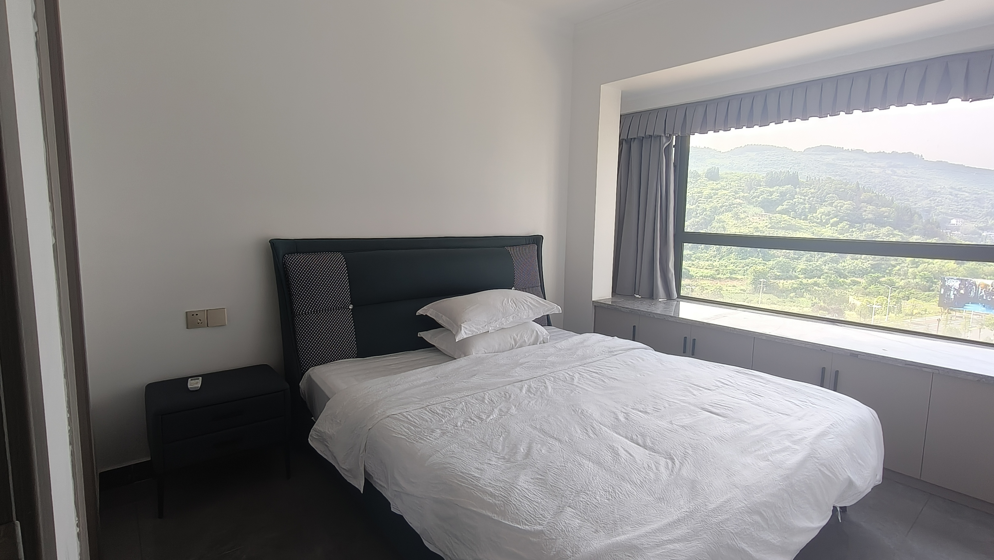 宁邦广场 3室2厅2卫 2000.0元/月 宁邦广场 3室2厅2卫 2000.0元/月室内图