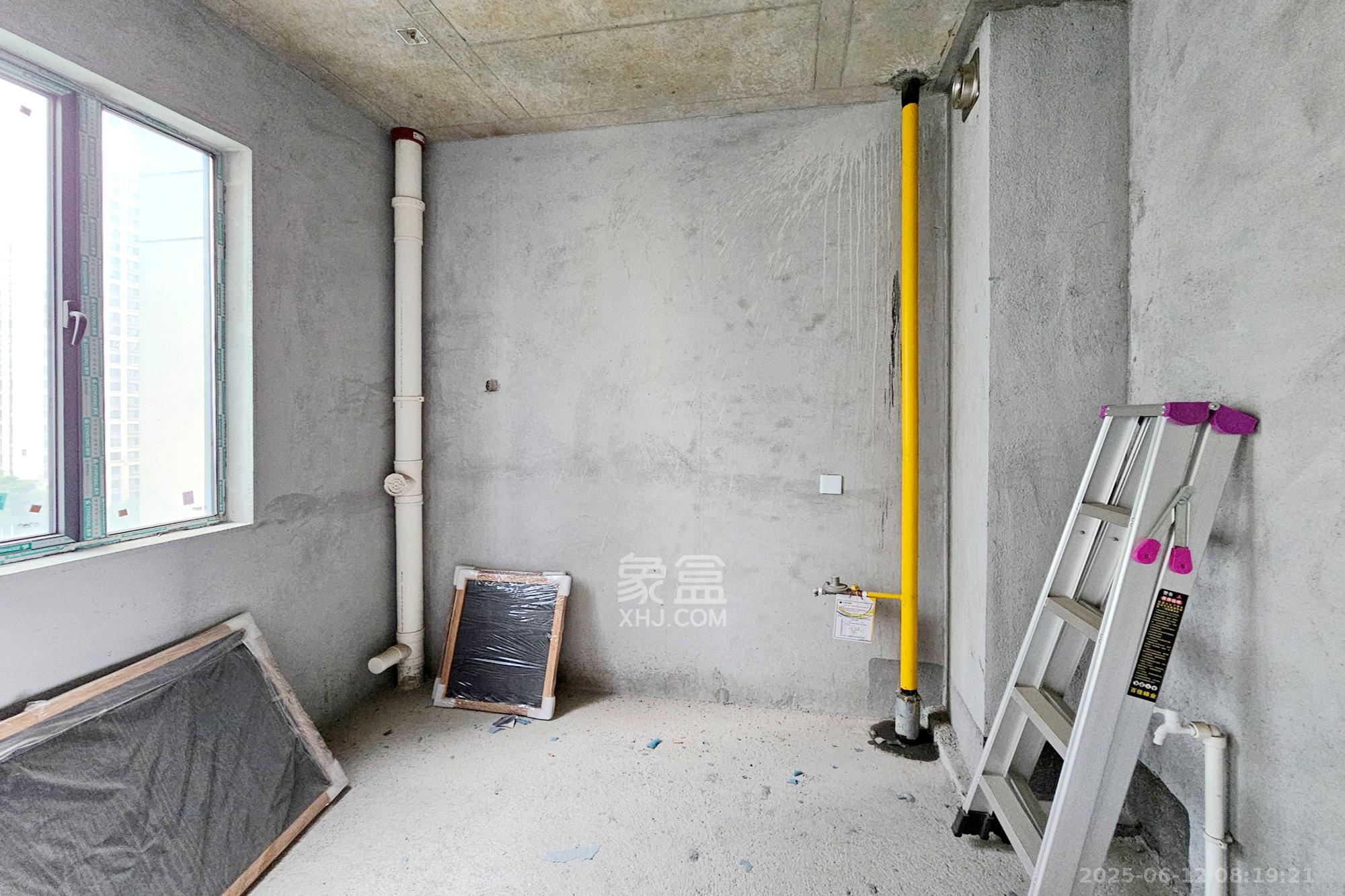 润和星河玥 4室2厅2卫 1400.0元/月 润和星河玥 4室2厅2卫 1400.0元/月室内图