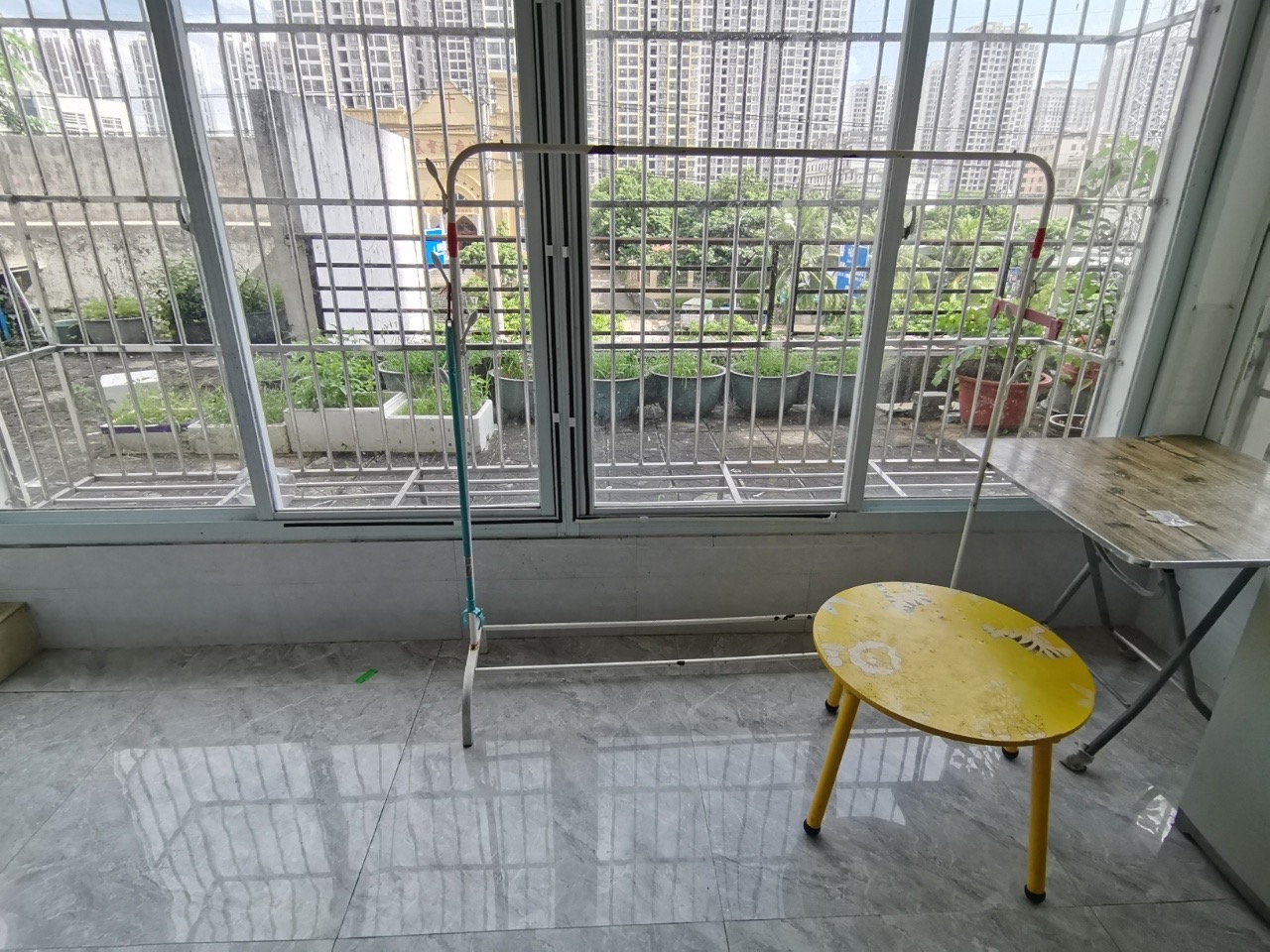 宝泰温泉花园  2室2厅1卫   2300.00元/月室内图