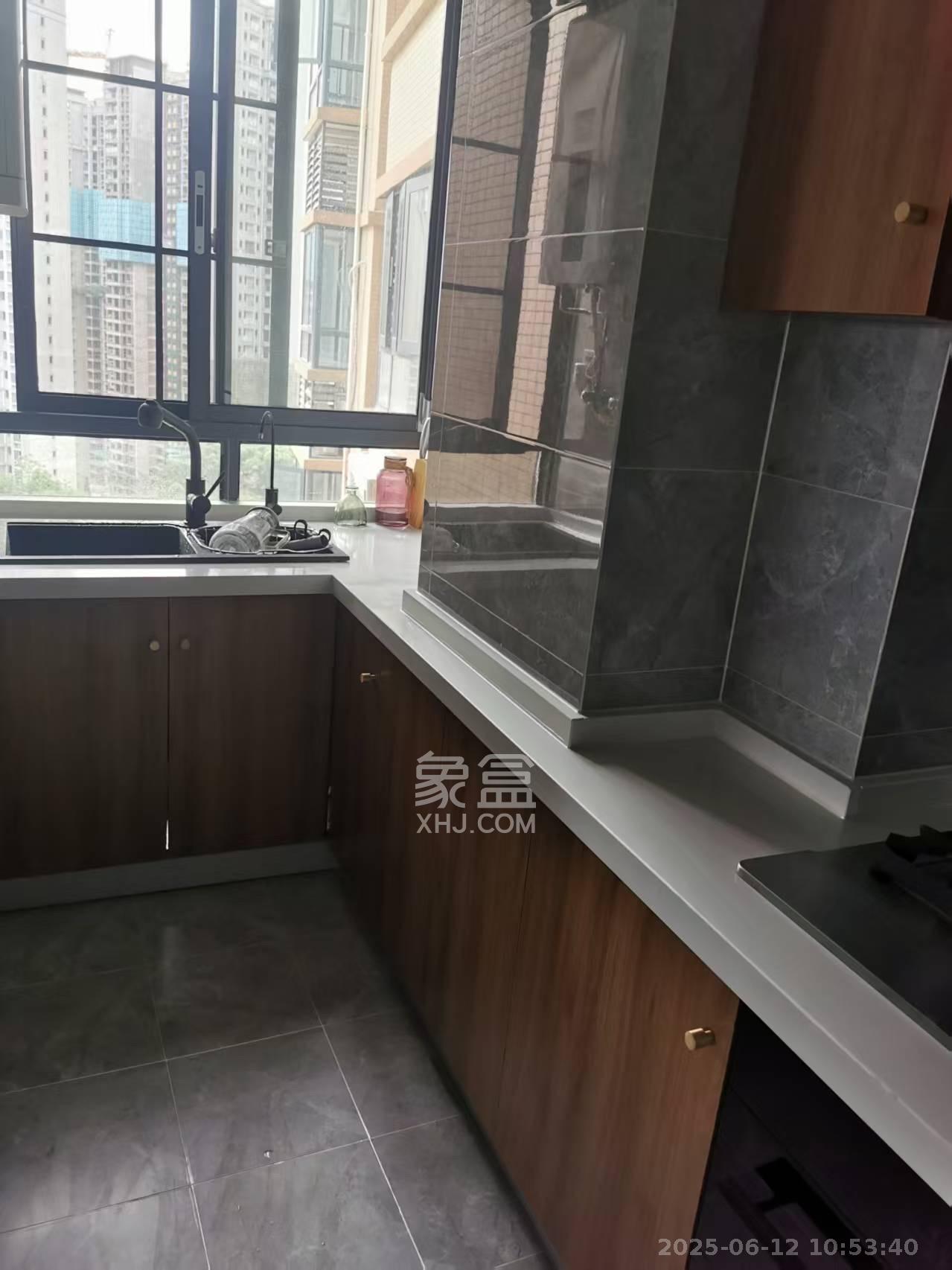 丽水熙园  1室2厅1卫   2200.00元/月室内图