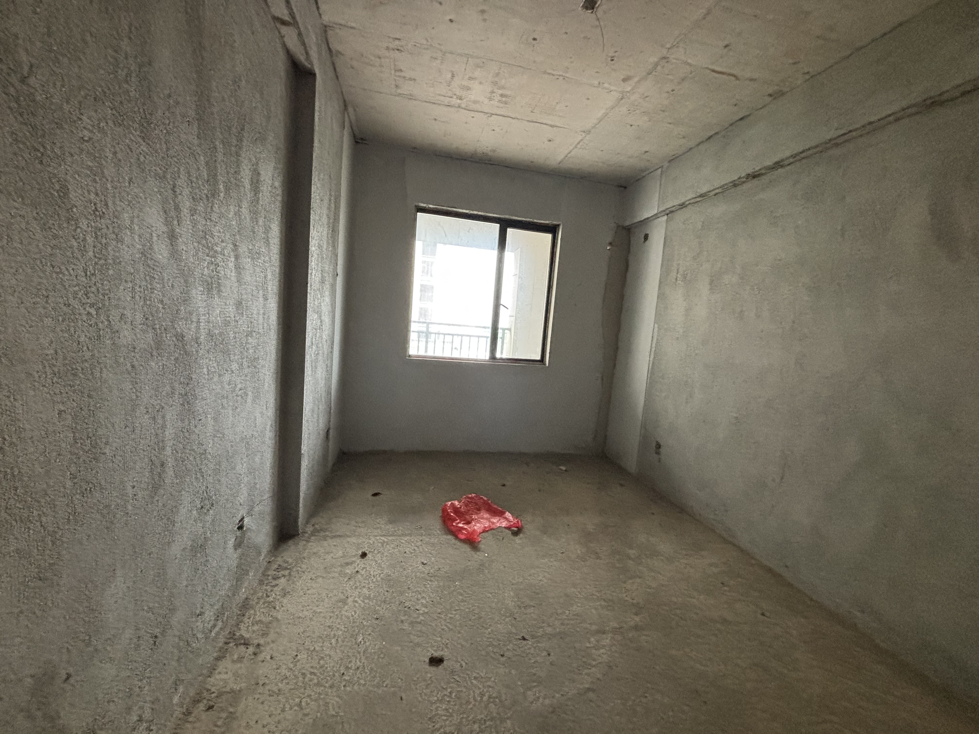 大汉龙城 4室2厅2卫 69.8万 大汉龙城 4室2厅2卫 69.8万客厅