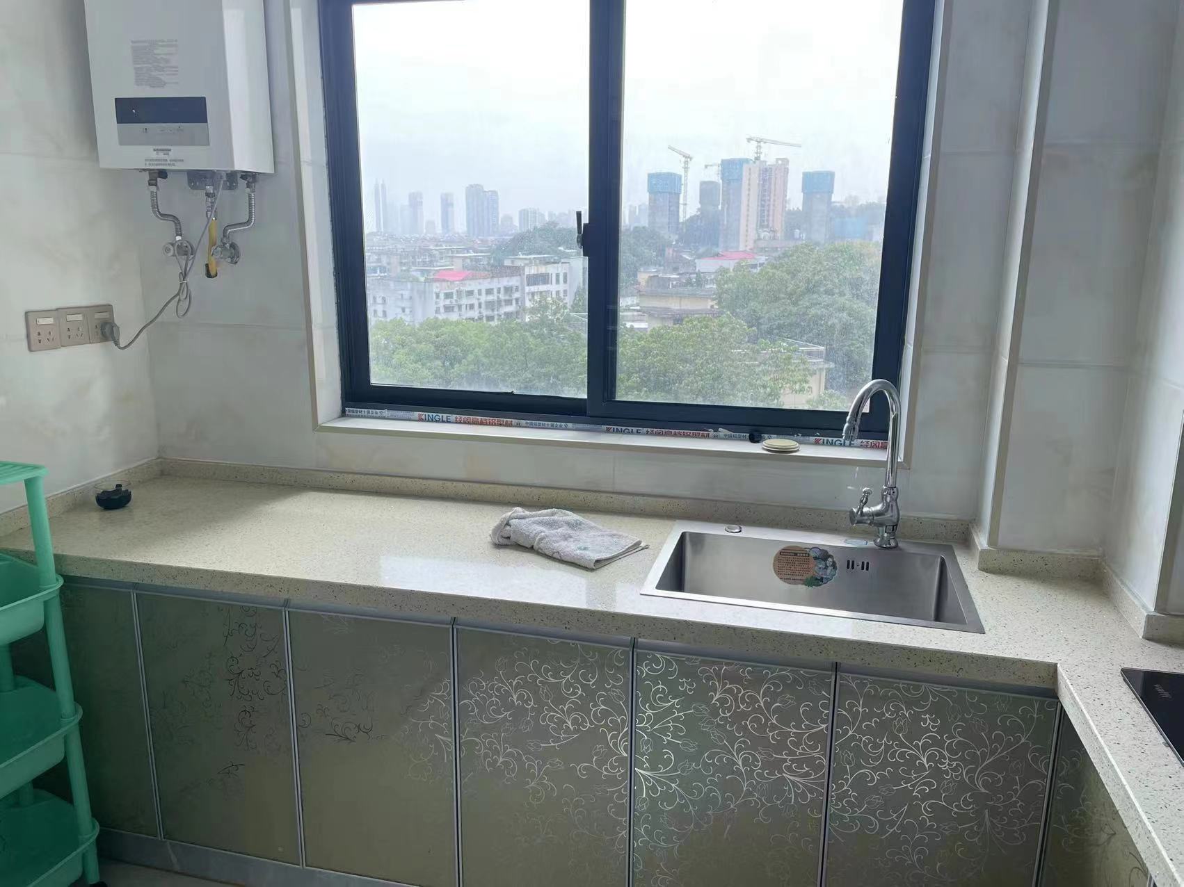 新都汇  3室2厅2卫   1800.00元/月室内图