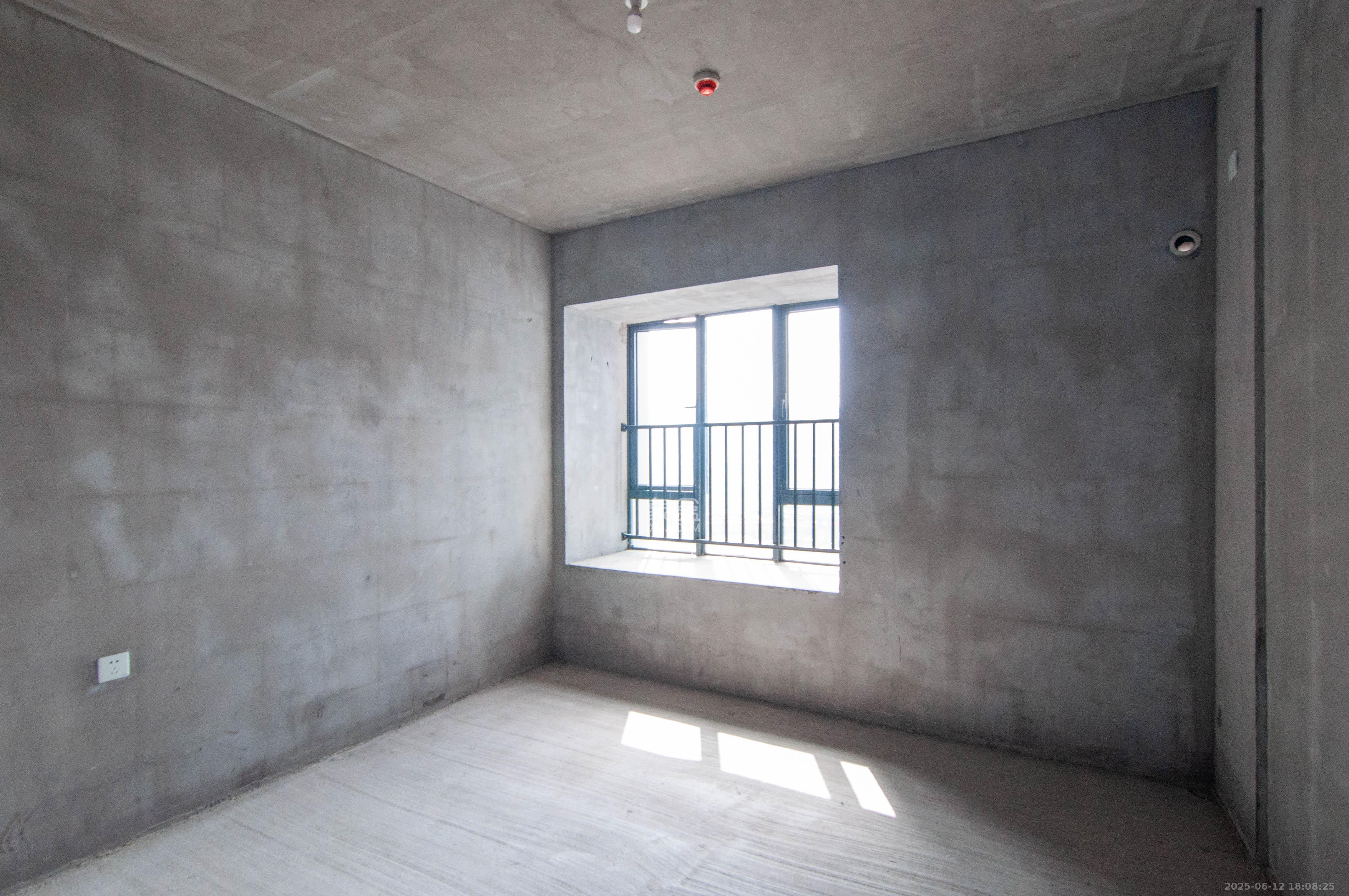 中建梅溪湖中心  4室2厅2卫   238.00万其他