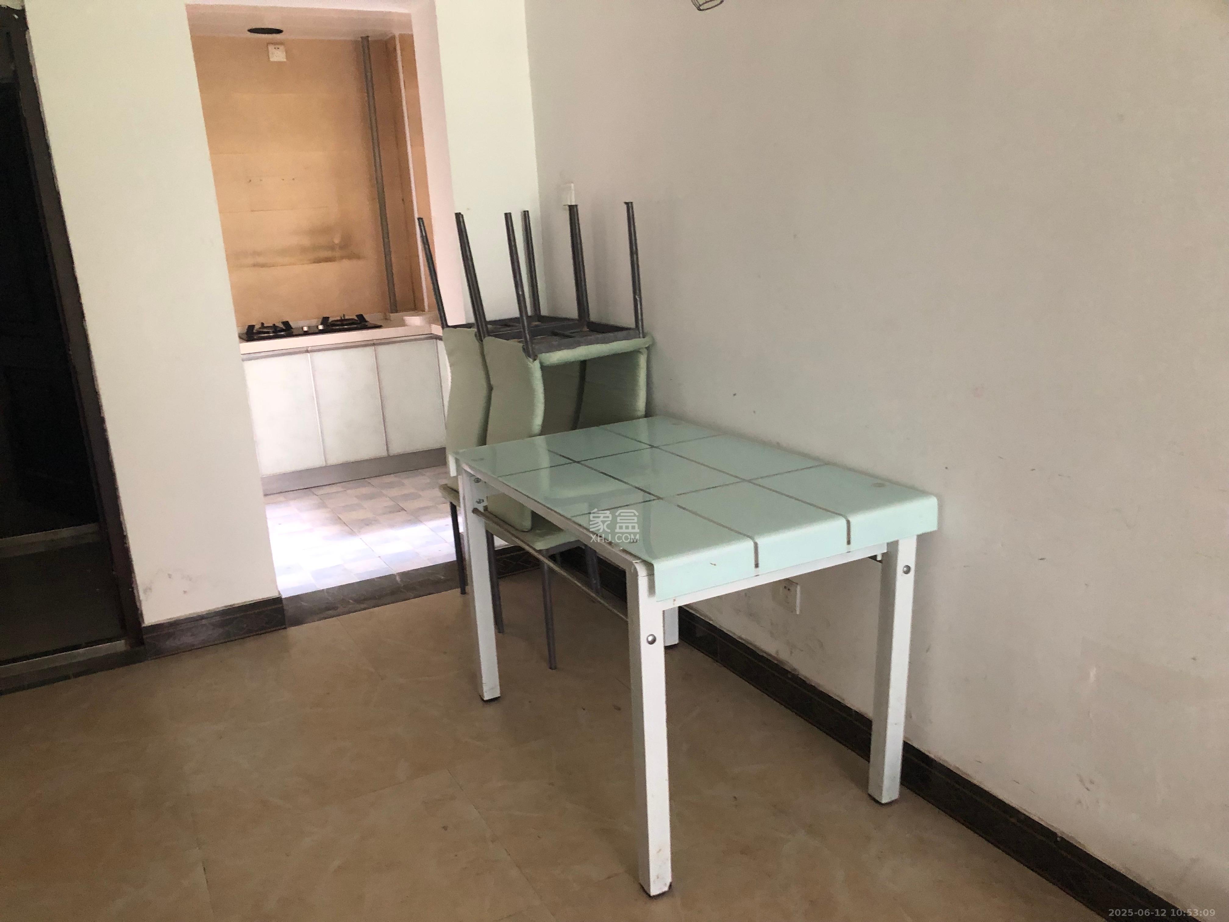 丽水熙园  1室2厅1卫   2200.00元/月室内图