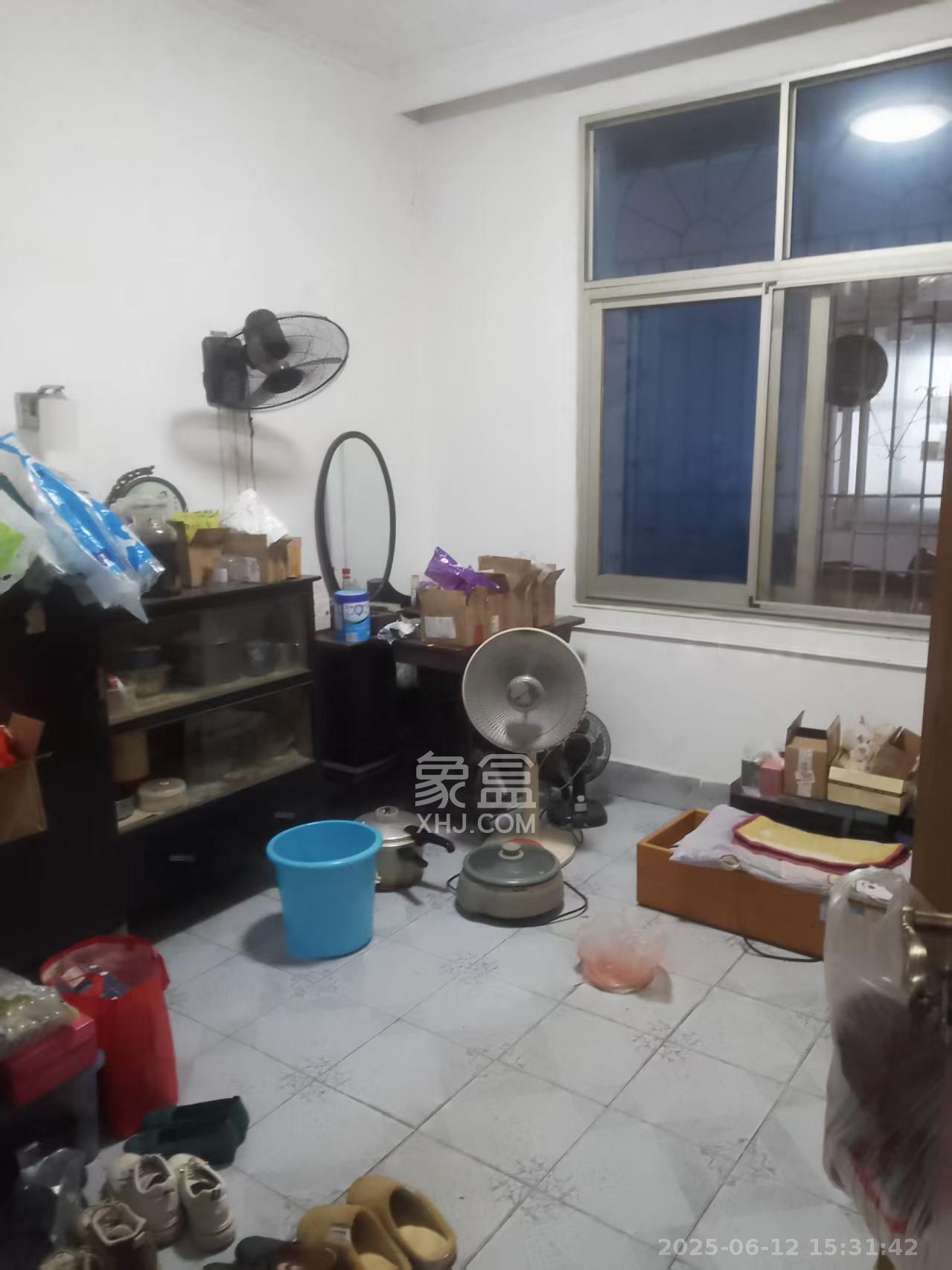 东瓜山二村 3室1厅1卫 3000.0元/月 东瓜山二村 3室1厅1卫 3000.0元/月室内图