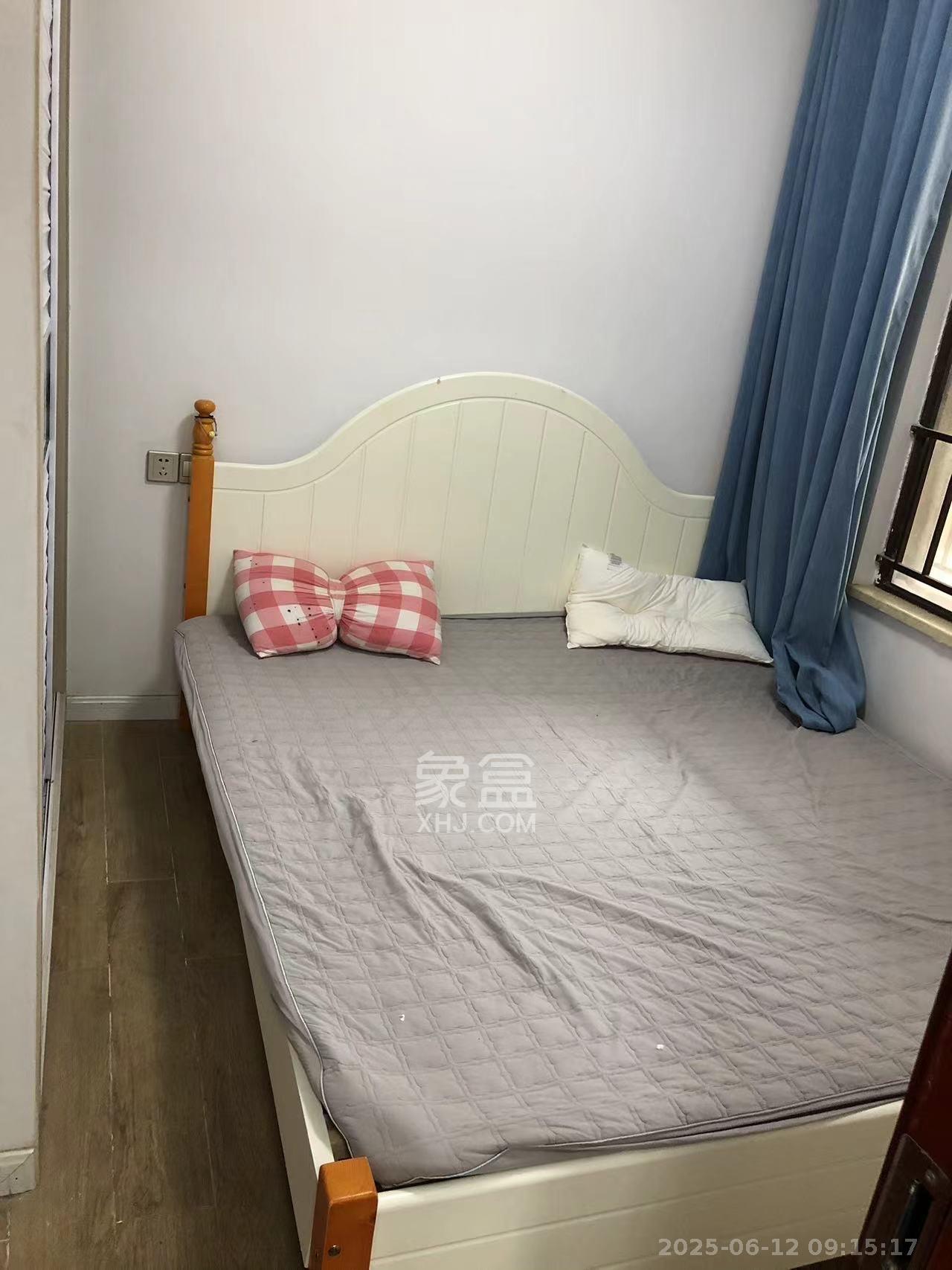 卓越浅水湾  3室2厅1卫   2600.00元/月室内图