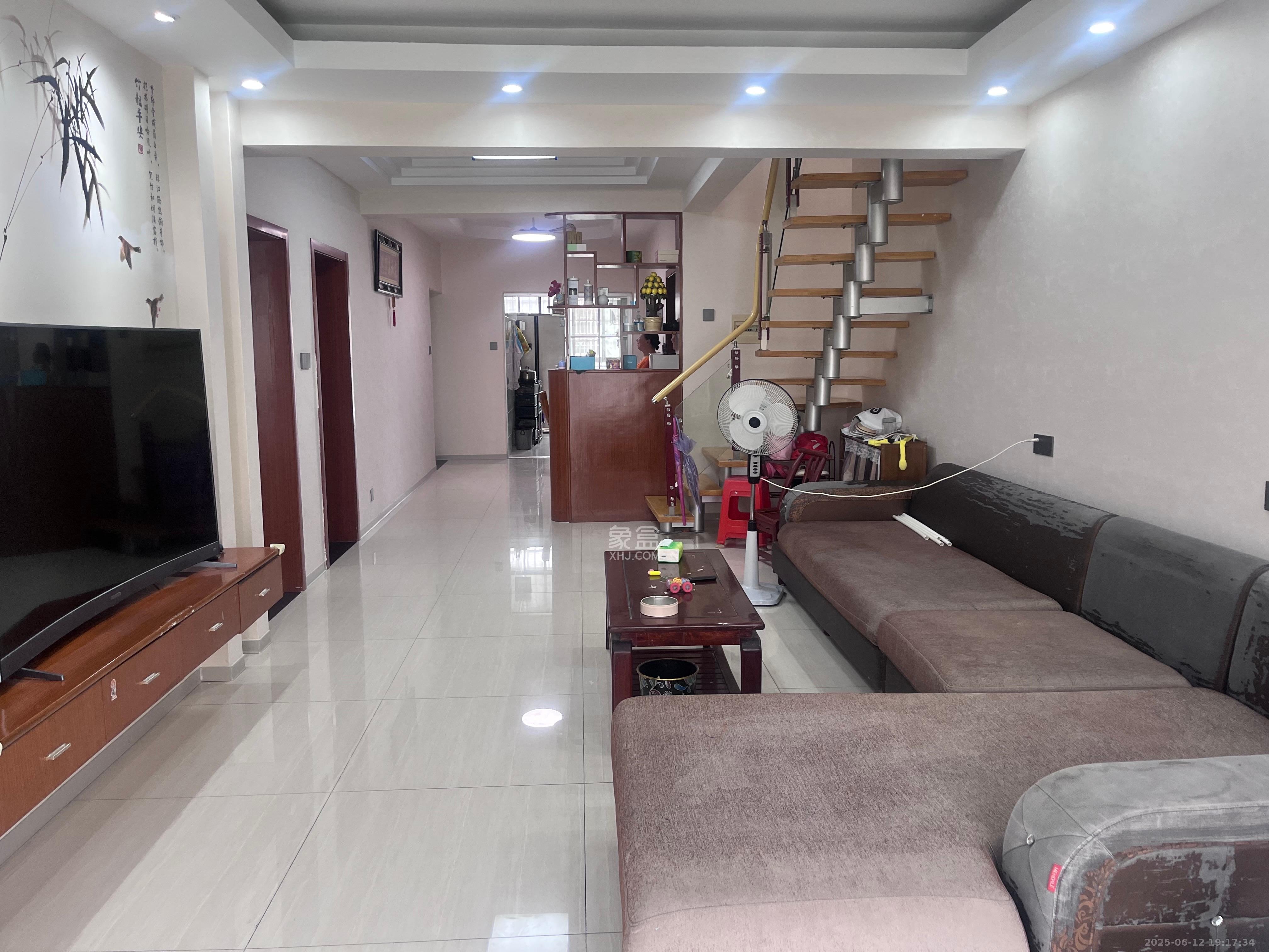 好家园 5室2厅2卫 2500.0元/月 好家园 5室2厅2卫 2500.0元/月室内图