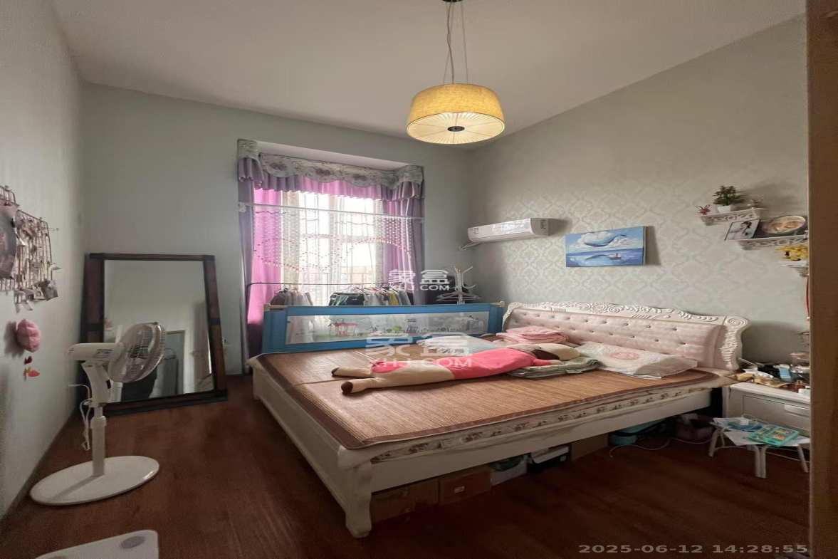 怡海星城 2室2厅1卫 1800.0元/月 怡海星城 2室2厅1卫 1800.0元/月室内图