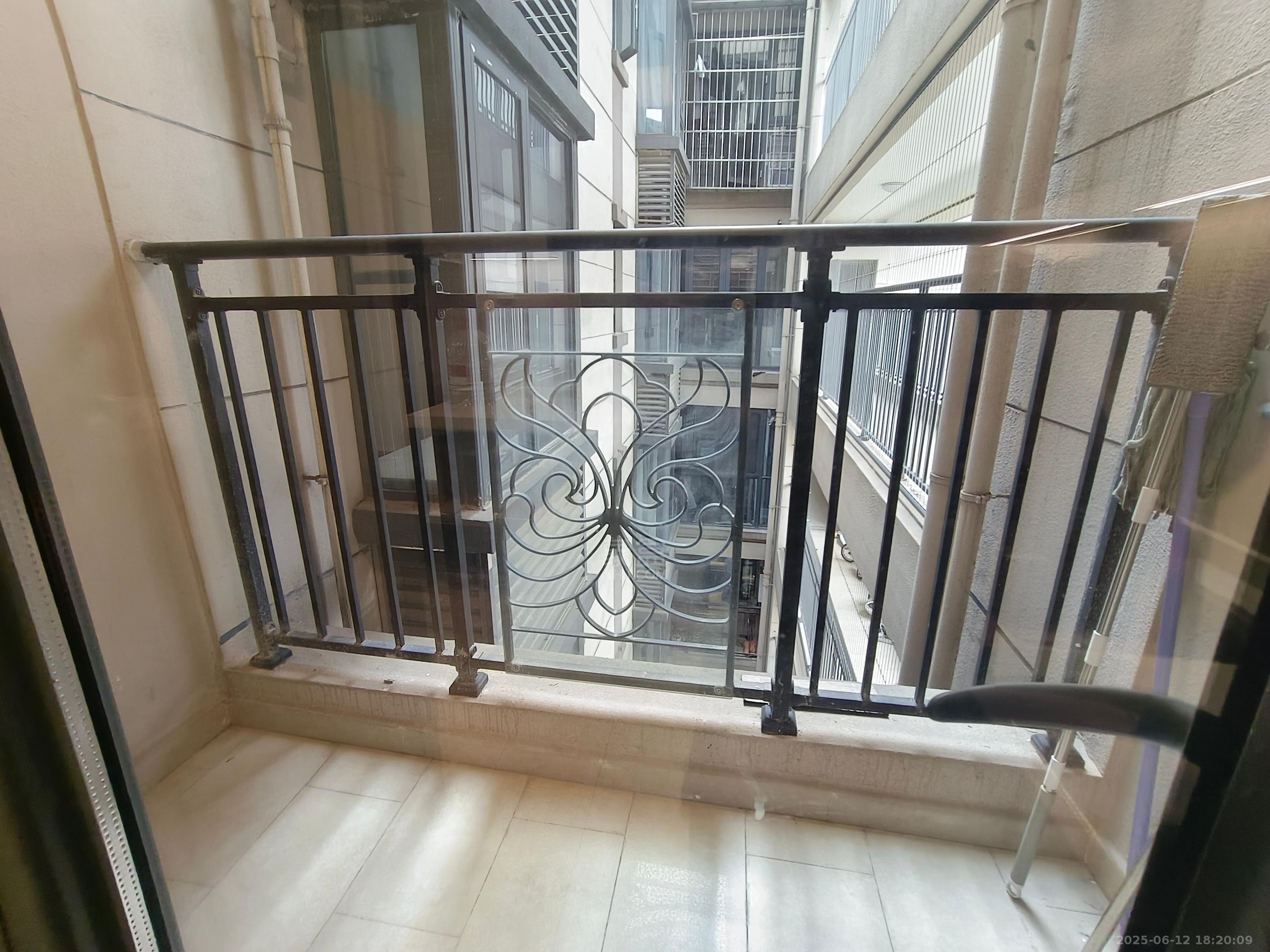 株洲恒大悦珑台 3室2厅2卫 2000.0元/月 株洲恒大悦珑台 3室2厅2卫 2000.0元/月室内图