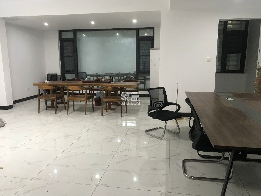 鲁能海蓝椰风 9室2厅6卫 15000.0元/月 鲁能海蓝椰风 9室2厅6卫 15000.0元/月室内图