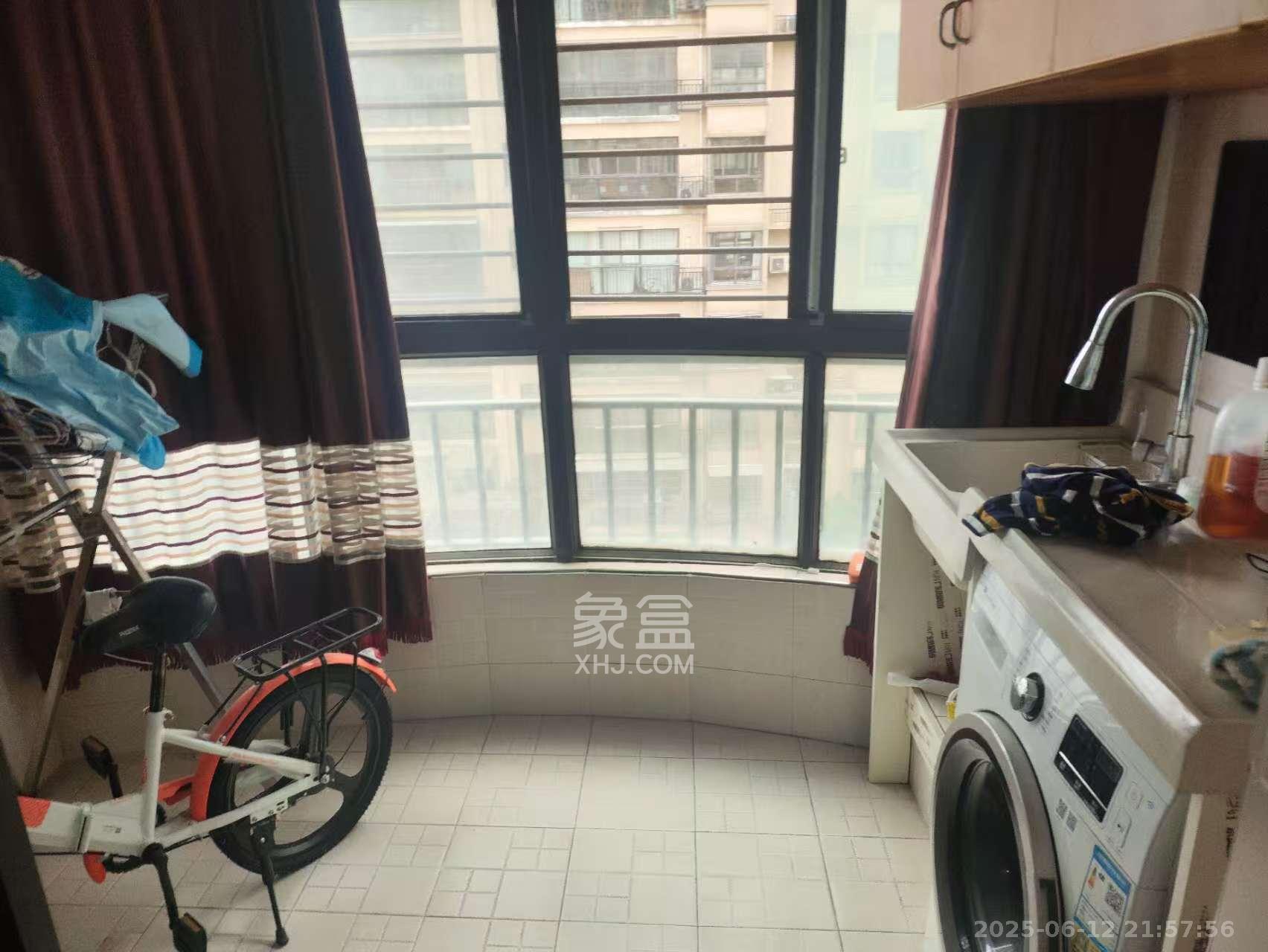 钱隆樽品(一、二、三期)  1室1厅1卫   1750.00元/月室内图