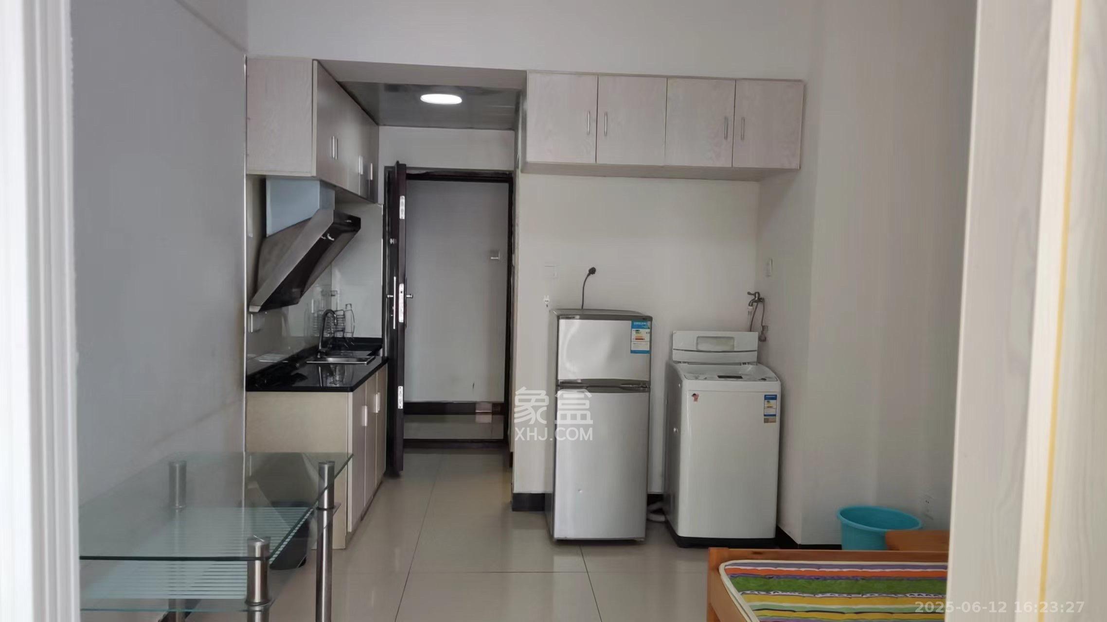 鑫远熙山 1室1厅1卫 1500.0元/月 鑫远熙山 1室1厅1卫 1500.0元/月室内图