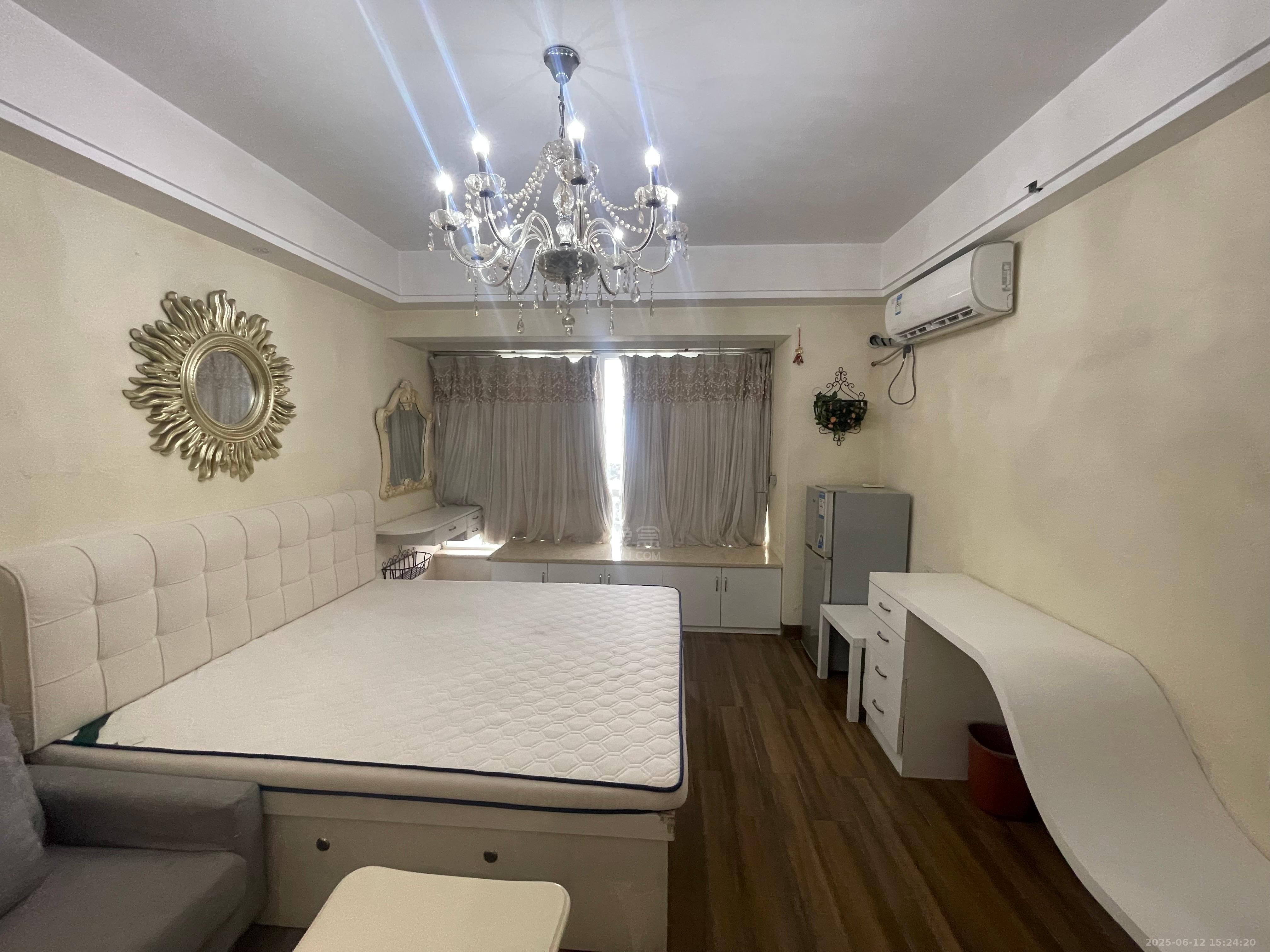 美的城三期 1室1厅1卫 1500.0元/月 美的城三期 1室1厅1卫 1500.0元/月室内图