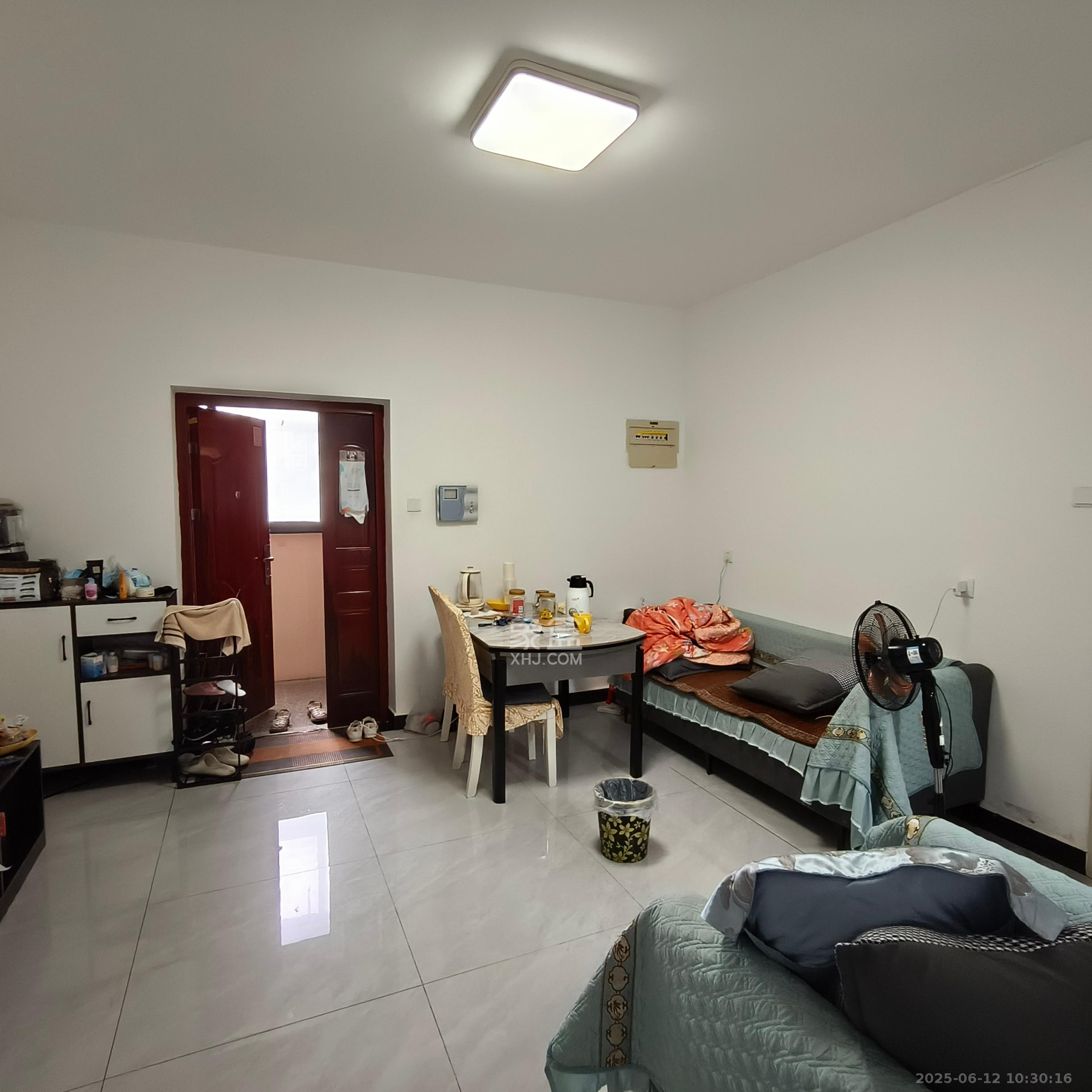 湘江世纪城融江苑  3室2厅1卫    2000.0元/月室内图