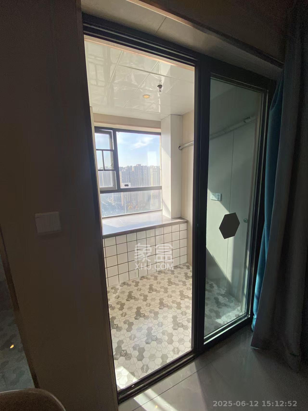 国泰九龙湾 1室1厅1卫 1500.0元/月 国泰九龙湾 1室1厅1卫 1500.0元/月室内图