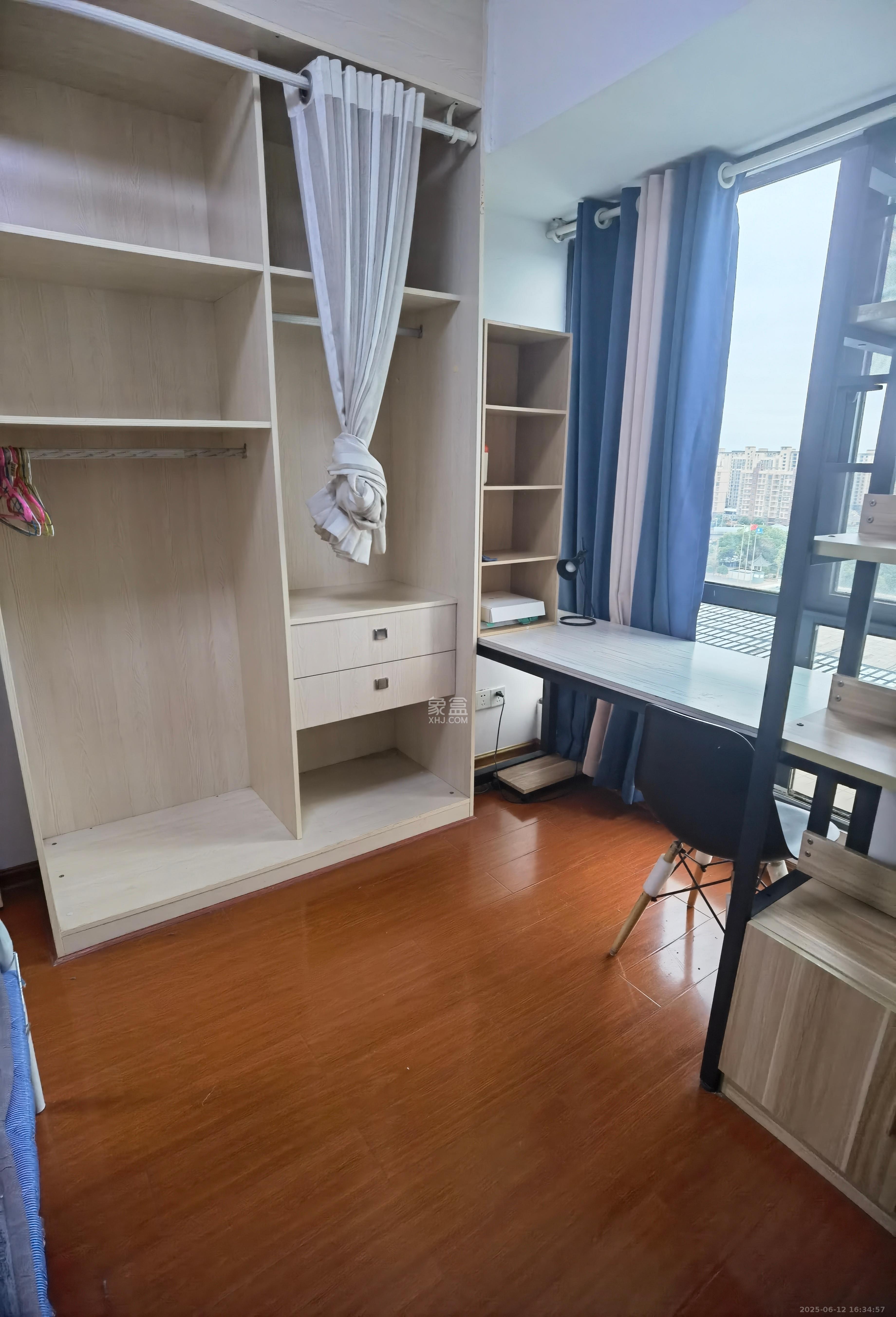 中建芙蓉工社  2室1厅1卫   2000.00元/月室内图