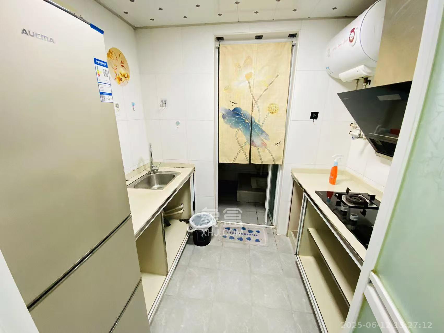 西罗亚大厦  2室1厅1卫   3000.00元/月室内图