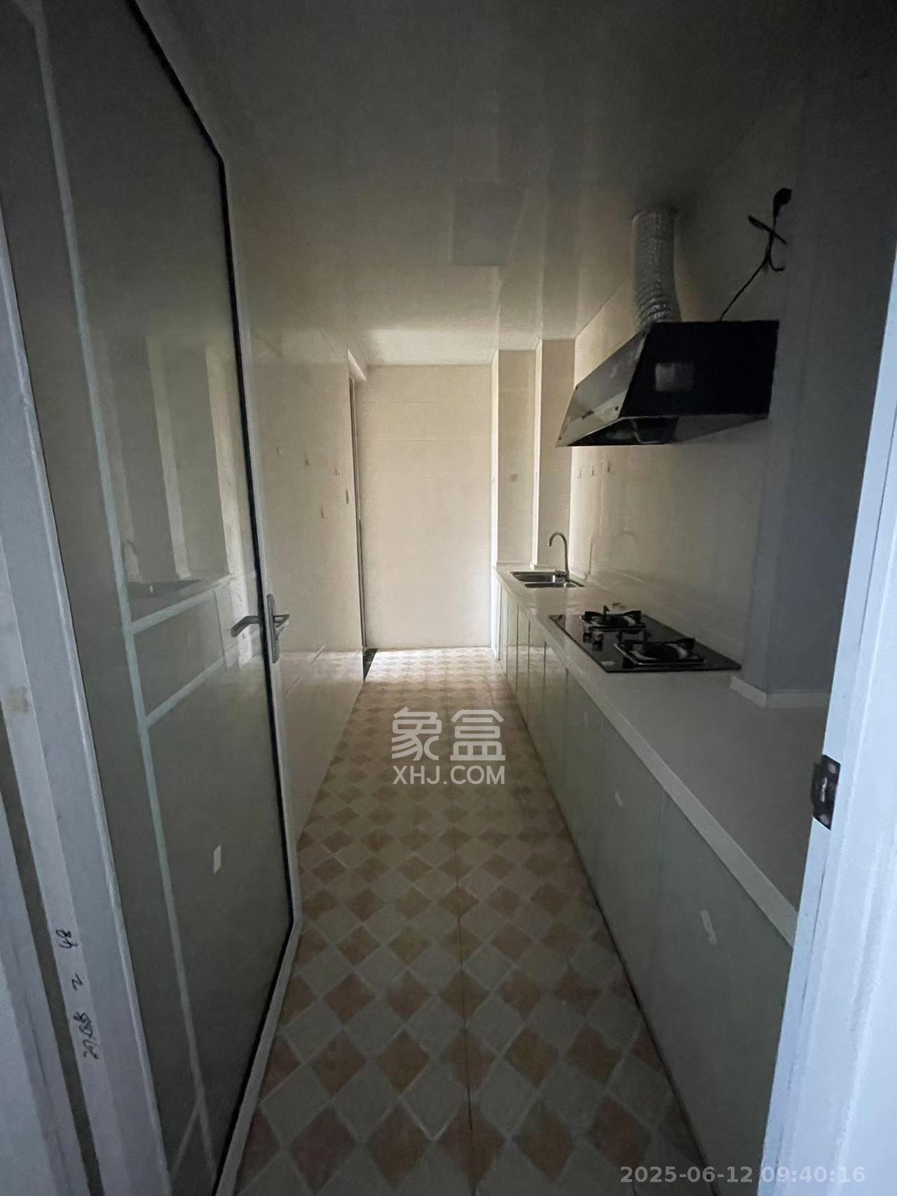 怡海星城 3室2厅2卫 2000.0元/月 怡海星城 3室2厅2卫 2000.0元/月室内图