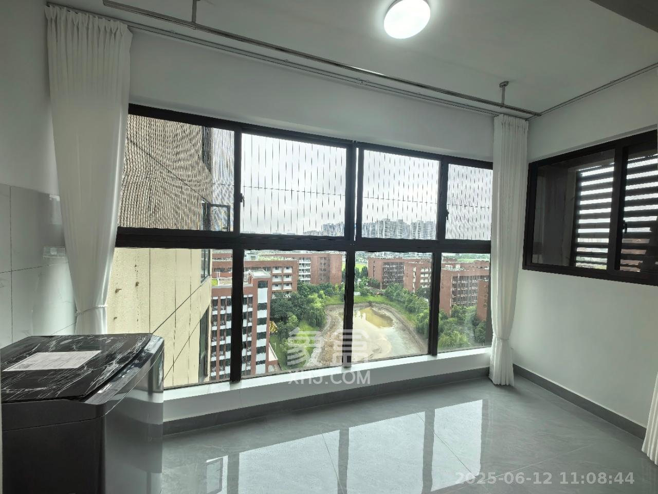 汉唐世家二期  3室2厅2卫   2600.00元/月室内图
