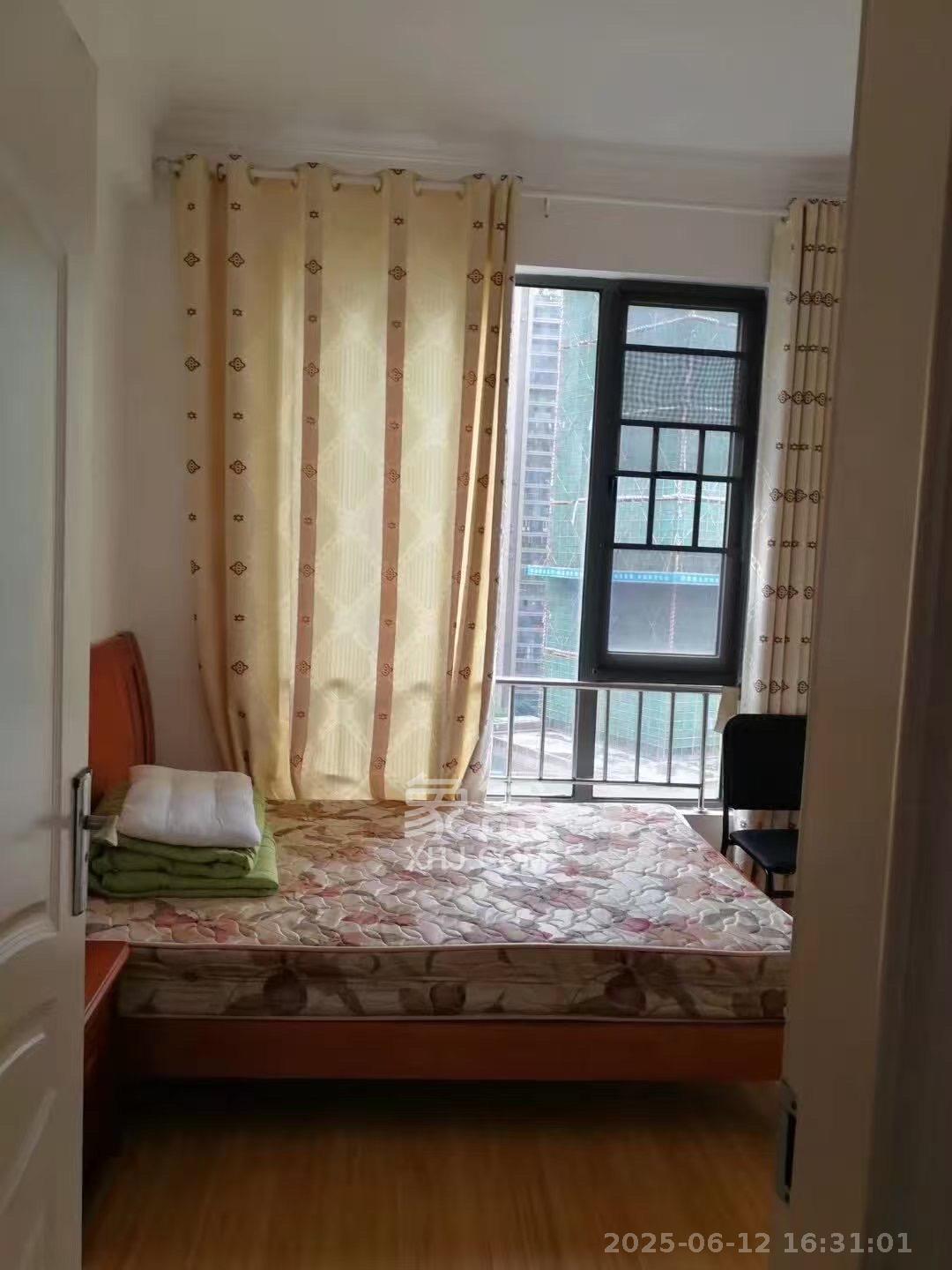 鑫远熙山 3室2厅1卫 2500.0元/月 鑫远熙山 3室2厅1卫 2500.0元/月室内图