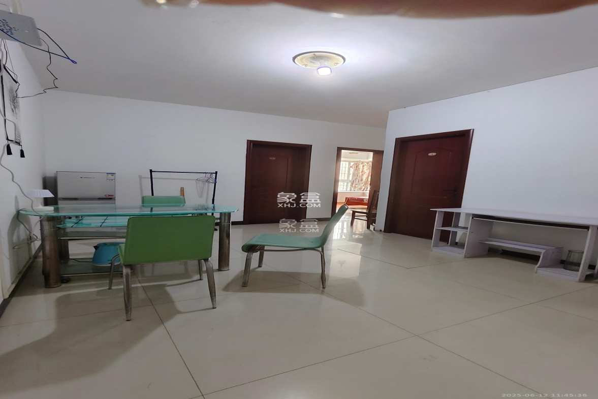 明天一城 1室1厅1卫 700.0元/月 明天一城 1室1厅1卫 700.0元/月室内图