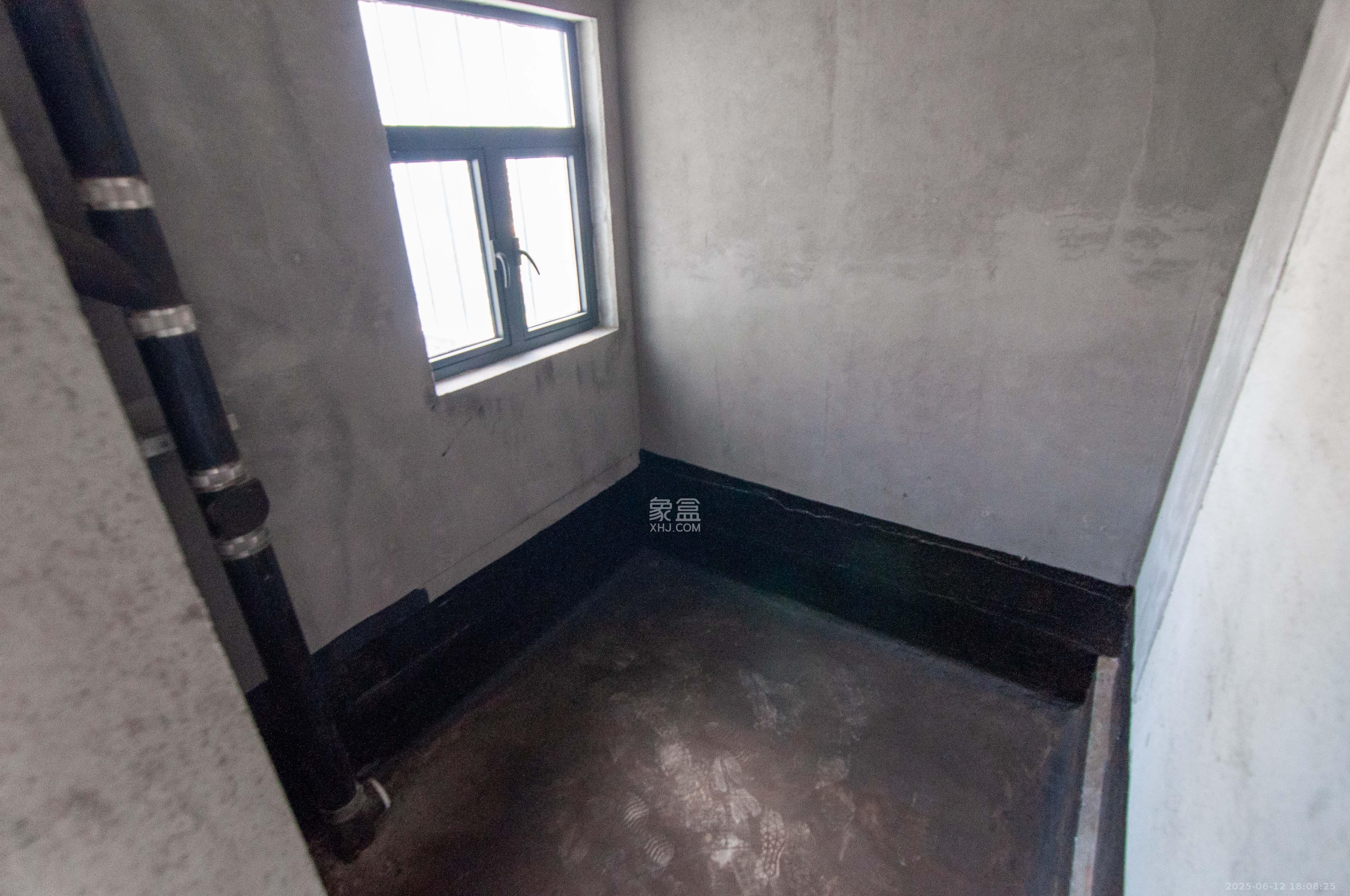 中建梅溪湖中心 4室2厅2卫 230.0万 中建梅溪湖中心 4室2厅2卫 230.0万其他