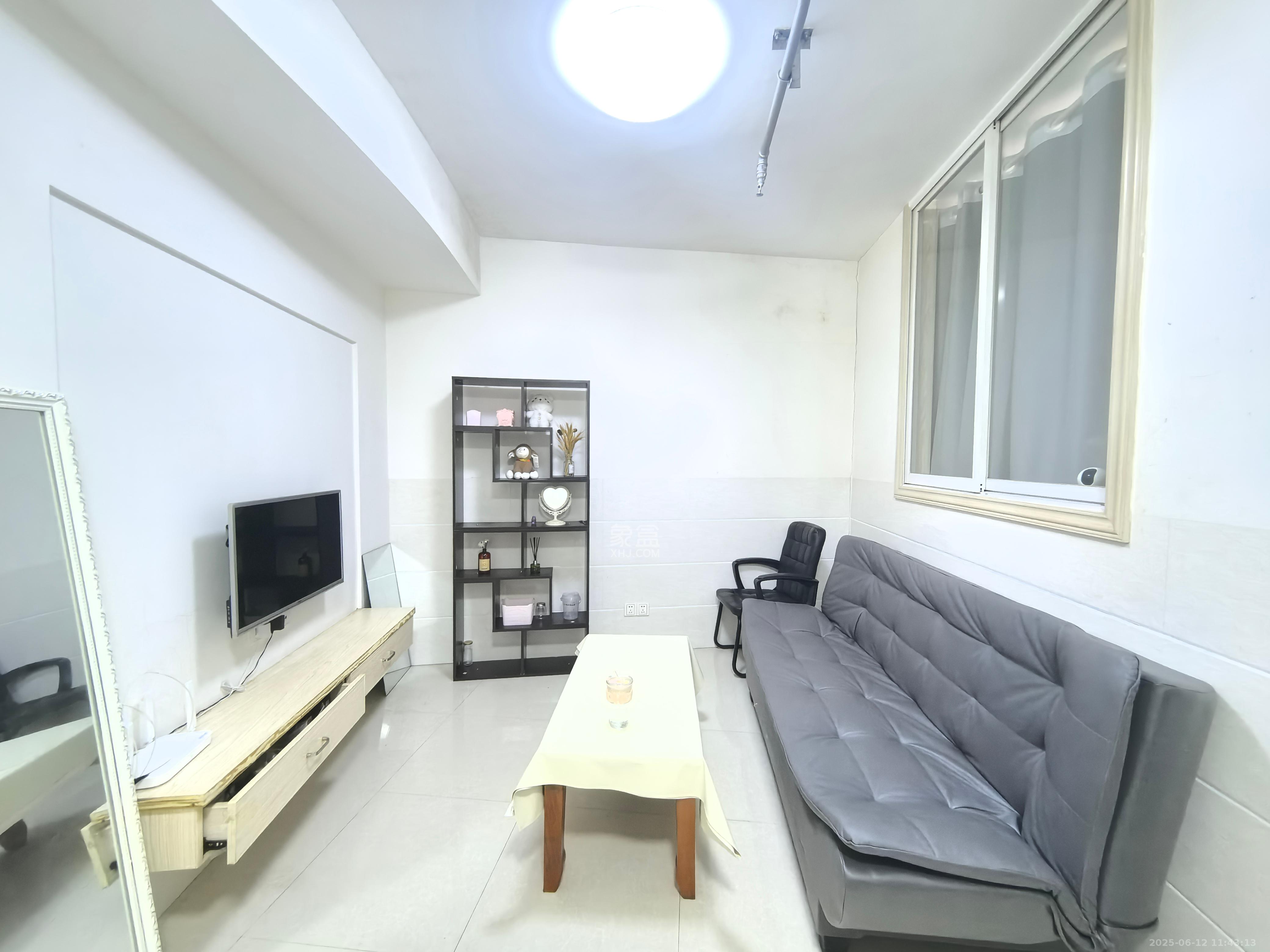 湖韵佳苑  1室1厅1卫   1550.00元/月室内图