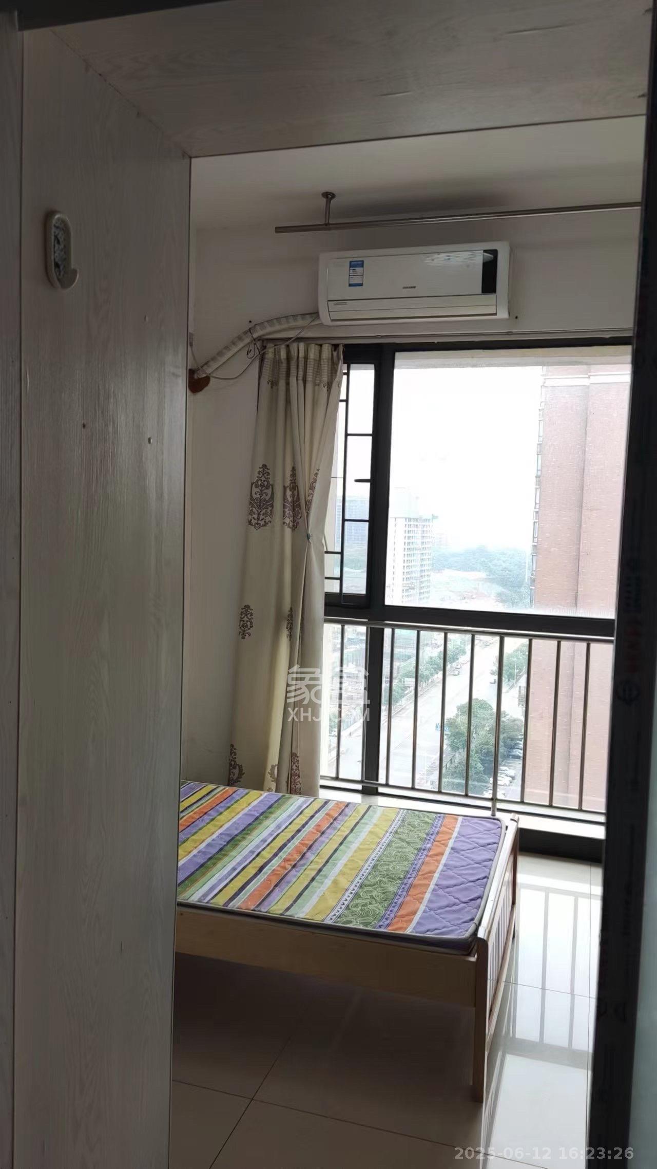 鑫远熙山 1室1厅1卫 1500.0元/月 鑫远熙山 1室1厅1卫 1500.0元/月室内图