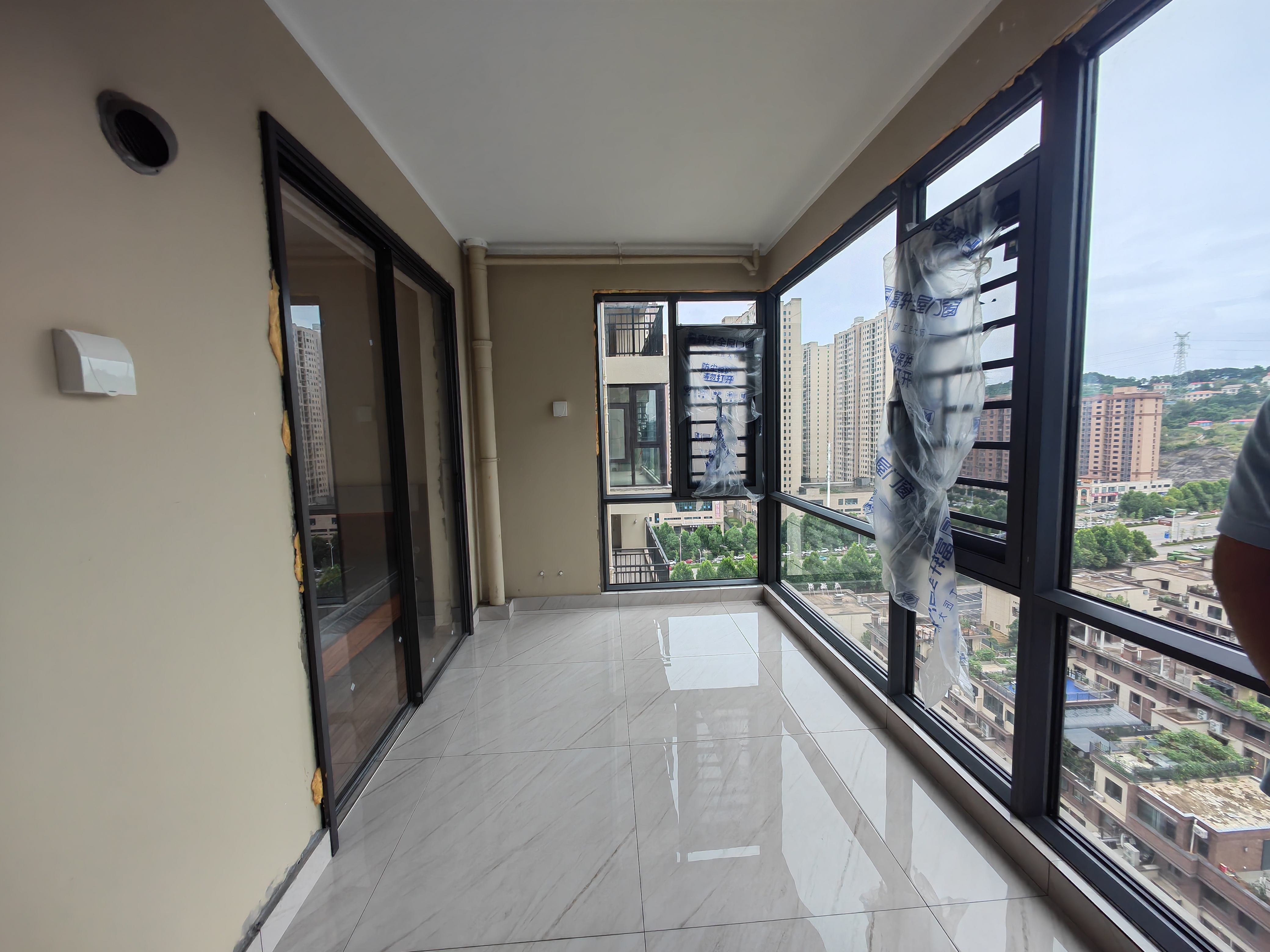 碧桂园翘楚棠 3室2厅2卫 1800.0元/月 碧桂园翘楚棠 3室2厅2卫 1800.0元/月室内图