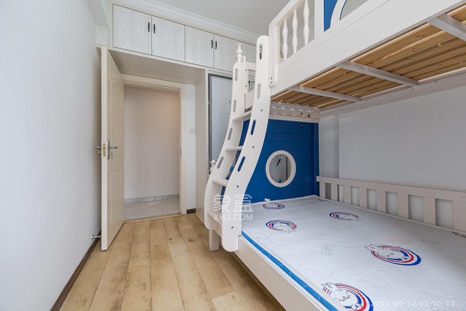 双盈卧龙湾  2室2厅1卫    58.0万 双盈卧龙湾  2室2厅1卫    58.0万卧室