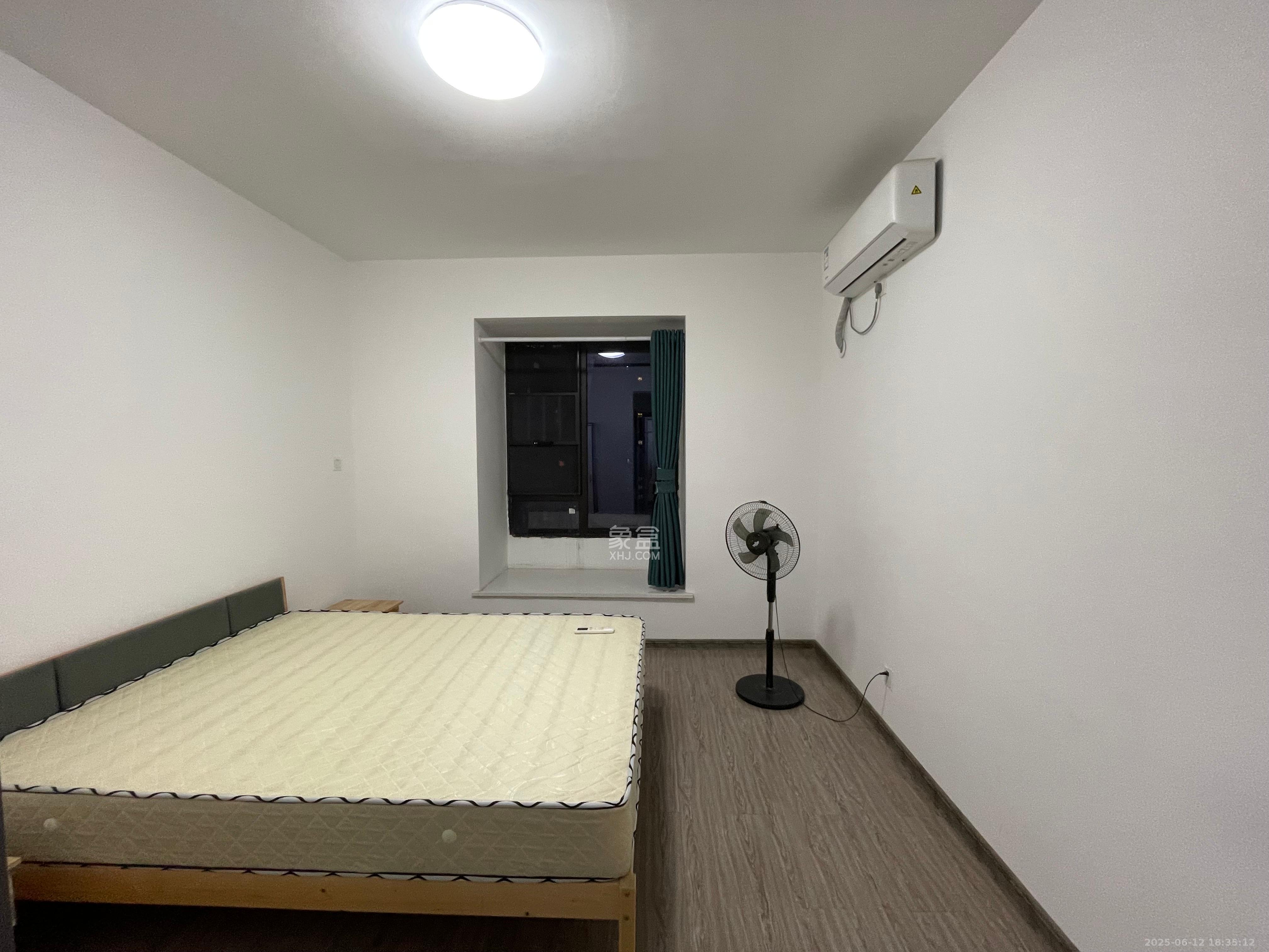 中国铁建梅溪青秀三期  4室2厅2卫   3500.00元/月室内图