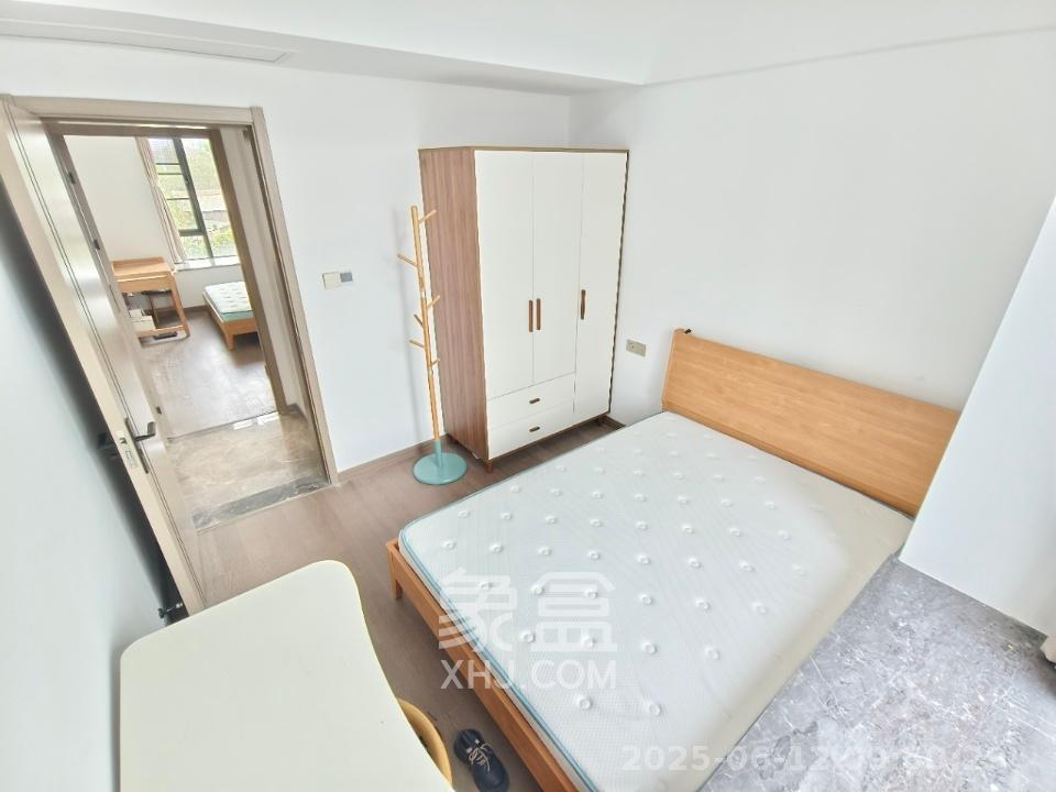 梅溪枫林  3室2厅2卫   1600.00元/月室内图